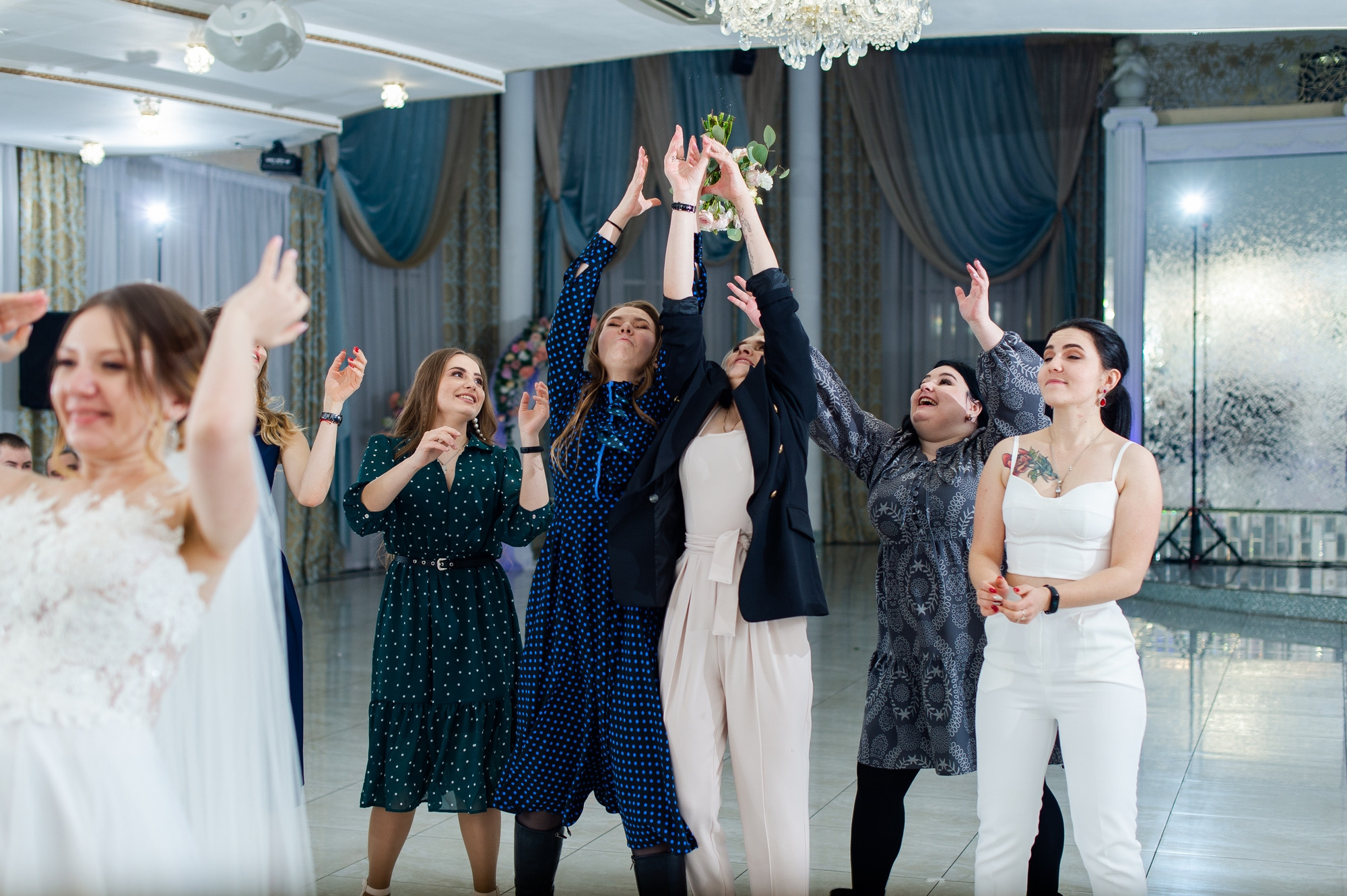 Свадебный и семейный фотограф в Омске Мормулев Михаил. Свадебный и семейный фотограф в Омске Мормулев Михаил