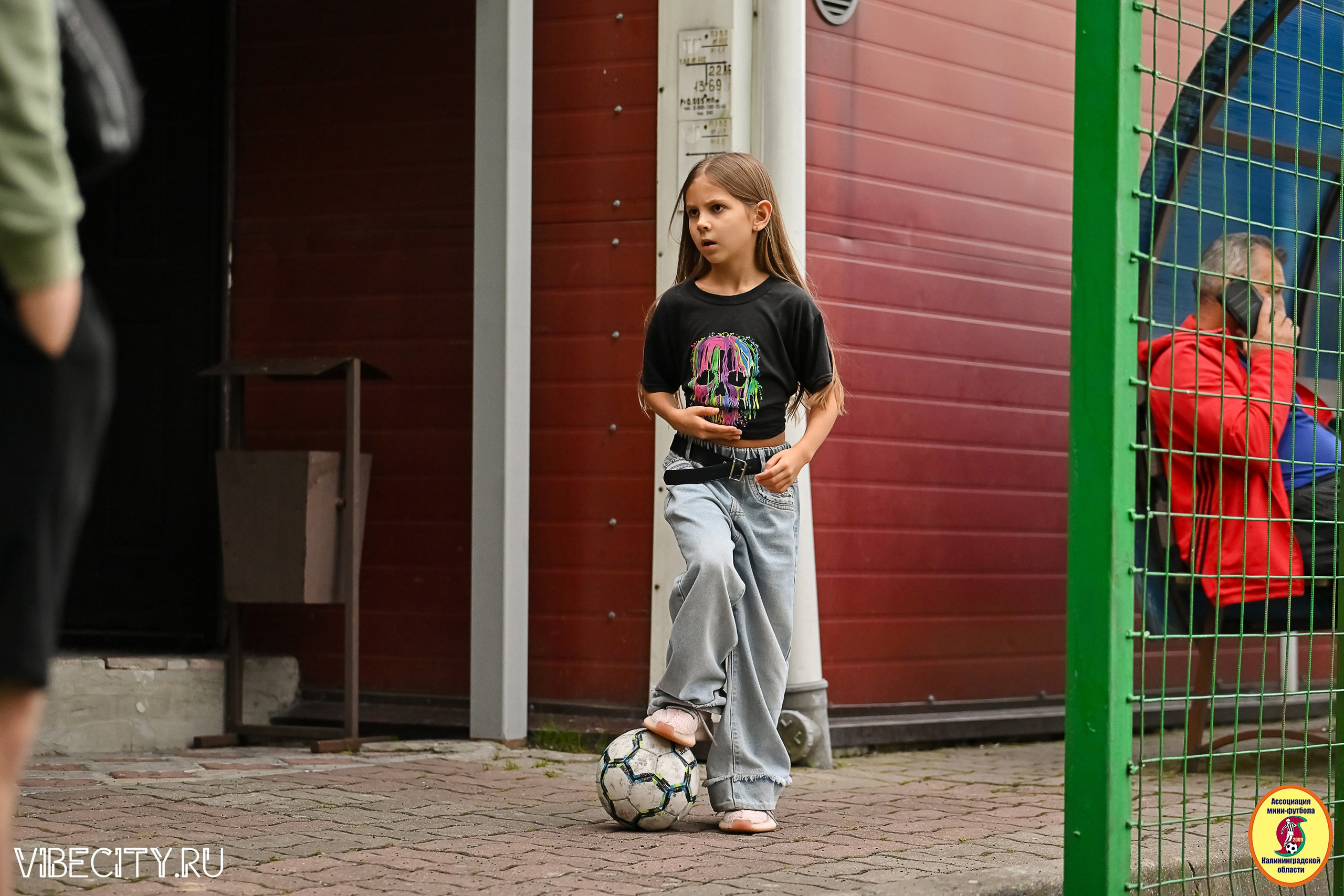 ИГРЫ МИНИ-ФУТБОЛЬНОЙ И КОРПОРАТИВНОЙ ЛИГИ. VIBECITY.RU Вайб Сити Ру Фоторепортажи Фотоотчеты Калининград
