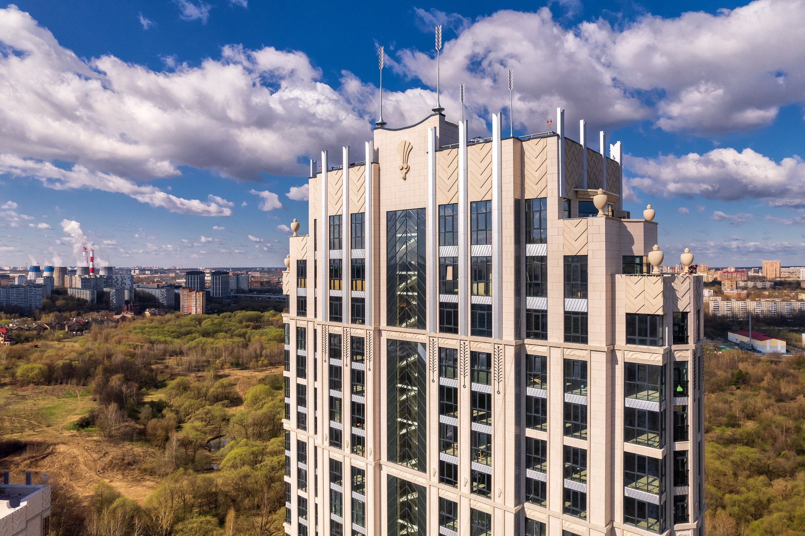 Архитектура и недвижимость. Ход строительства. Съемка с дрона. Профессиональное решение для частных лиц и бизнеса