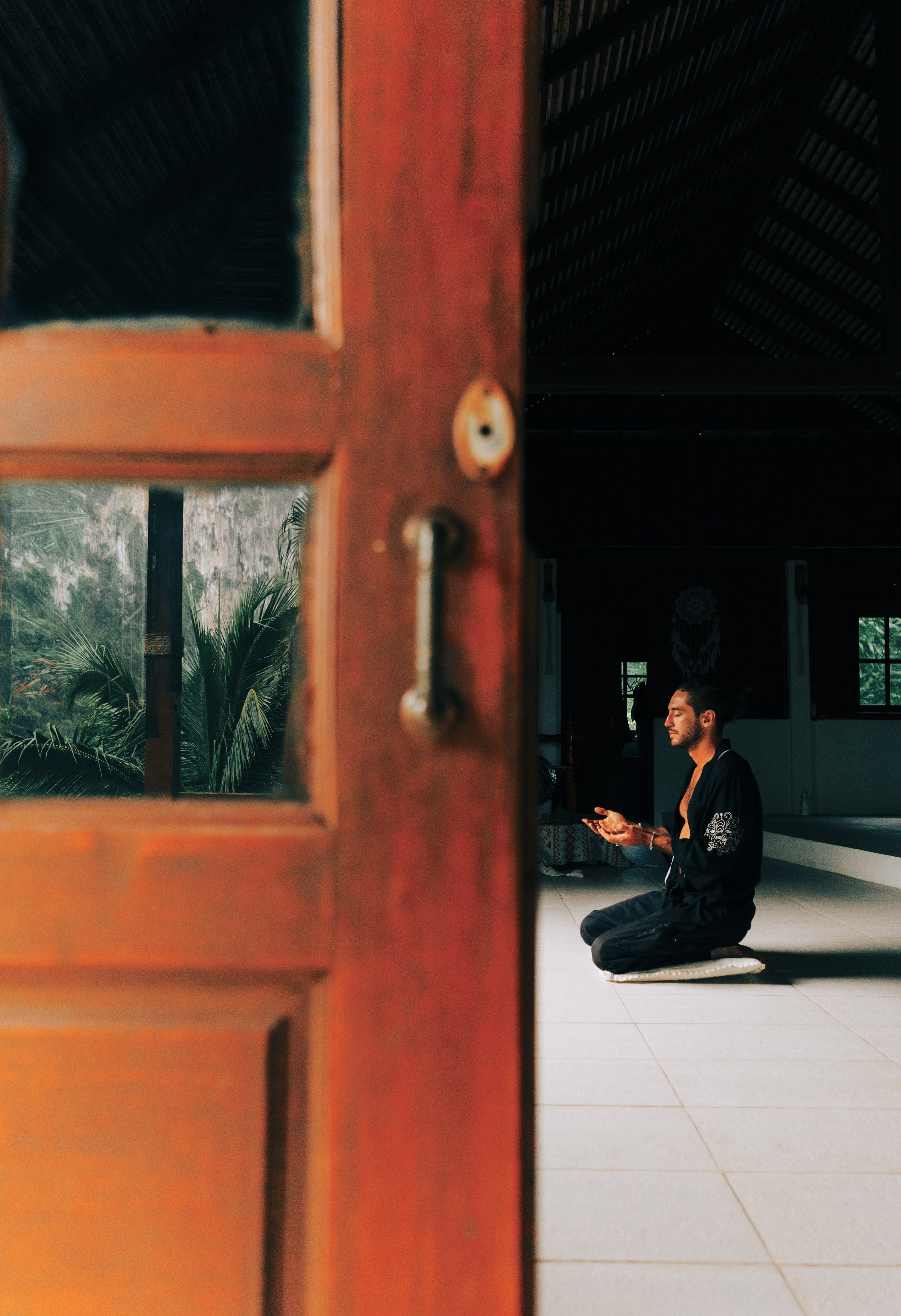 AUTHENTIC FILM. Visual artist Daniil Kontorovich