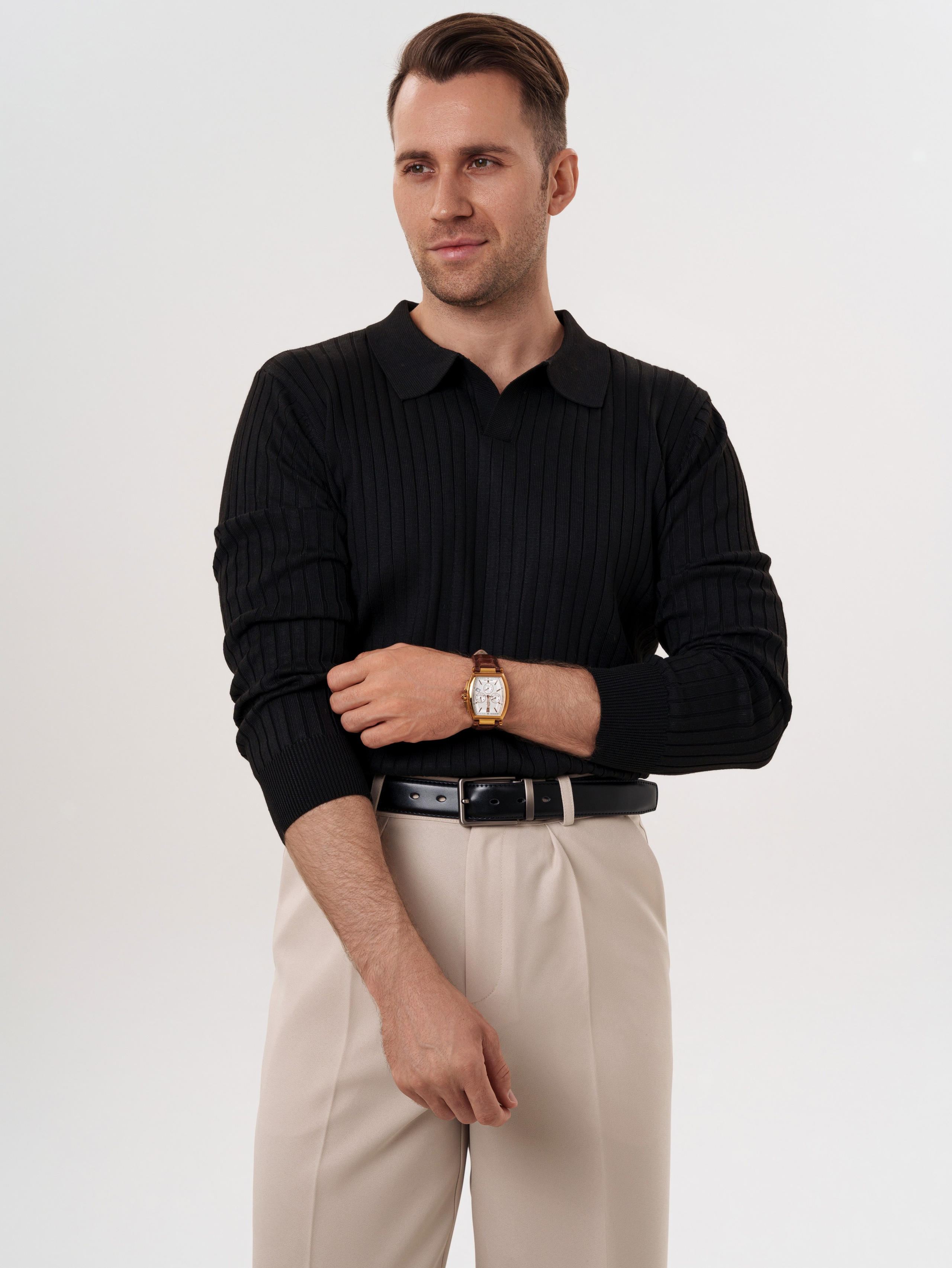 Мужской пуловер в стиле «Old Money». Портретный и Контент фотограф Григорий Семенов (Grifon) в Ижевске