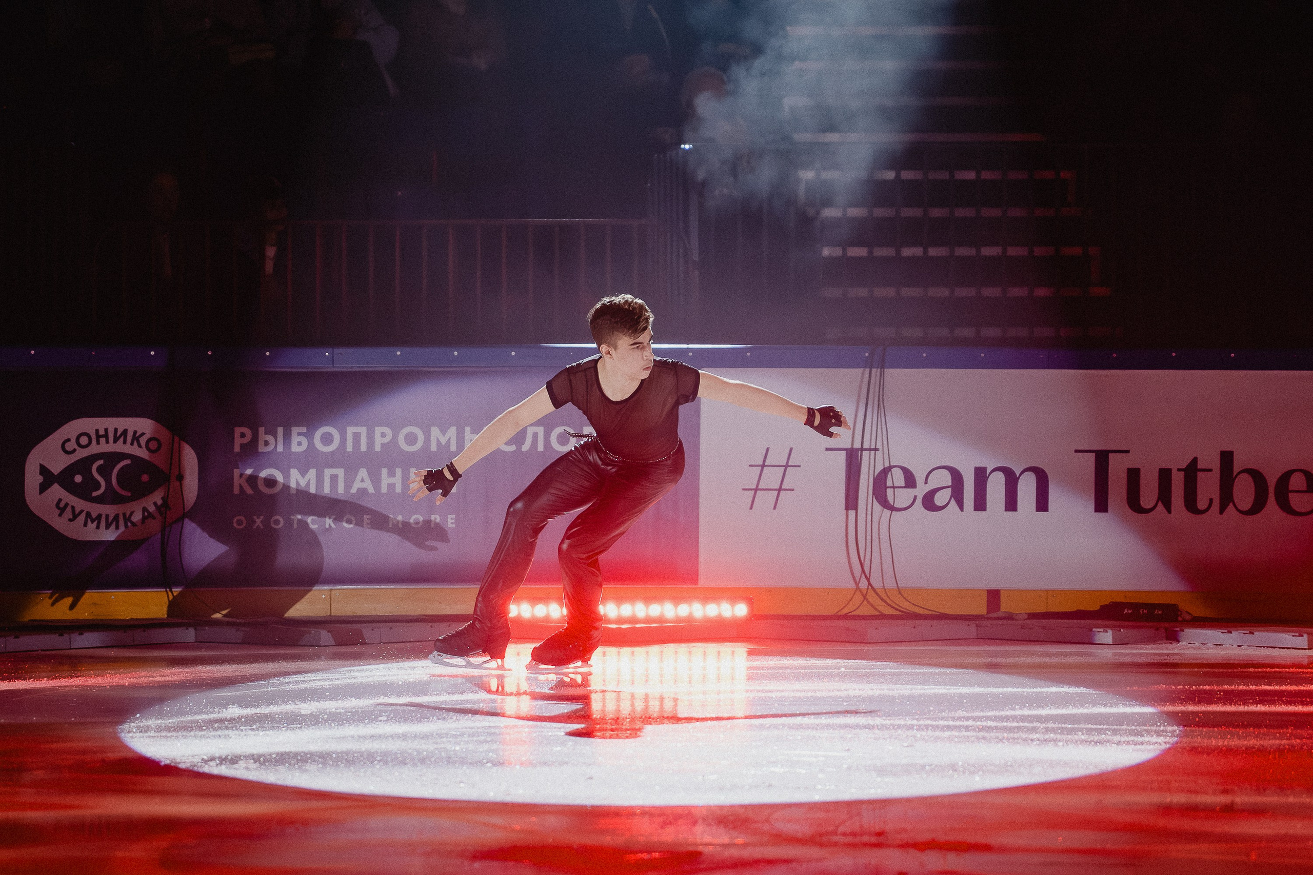 Шоу Этери Тутберидзе в Новосибирске. Воробьева Ксения — Спортивный и танцевальный фотограф Новосибирск