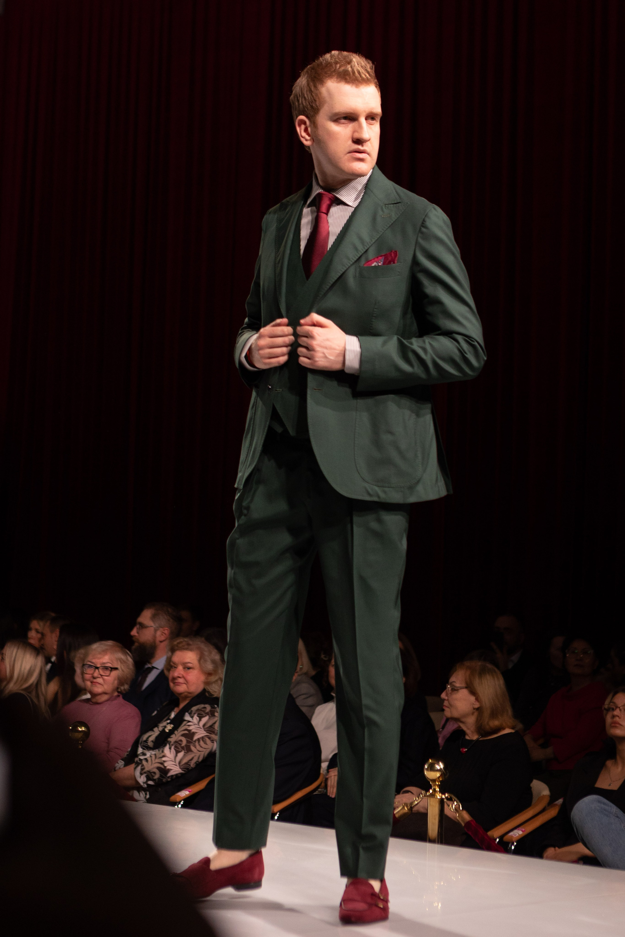 Estet fashion week весна 2024. Модный дом «Raschini»