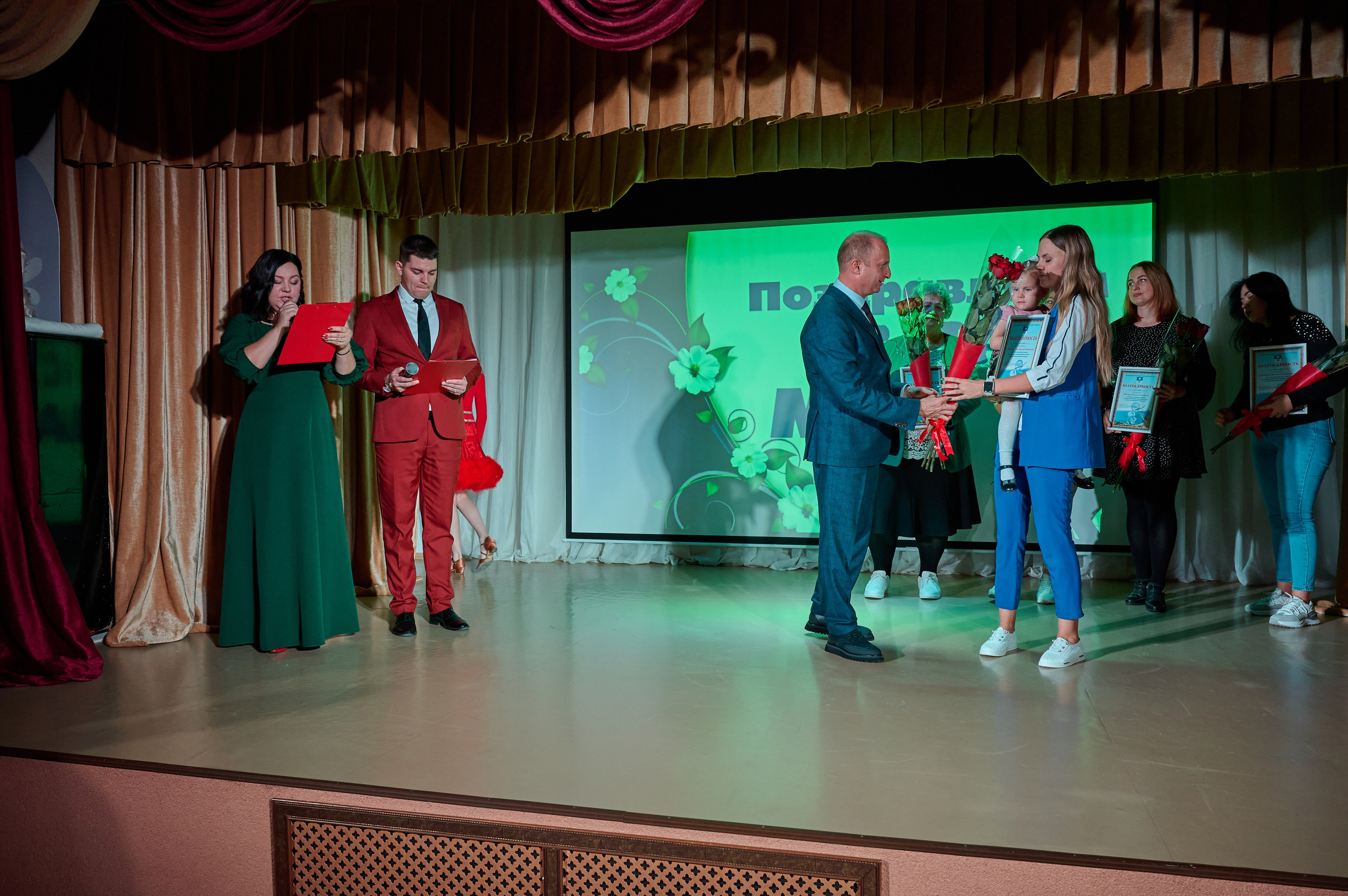 День матери ДК Виноградный. Жизнь курорта Кабардинка в фотографиях