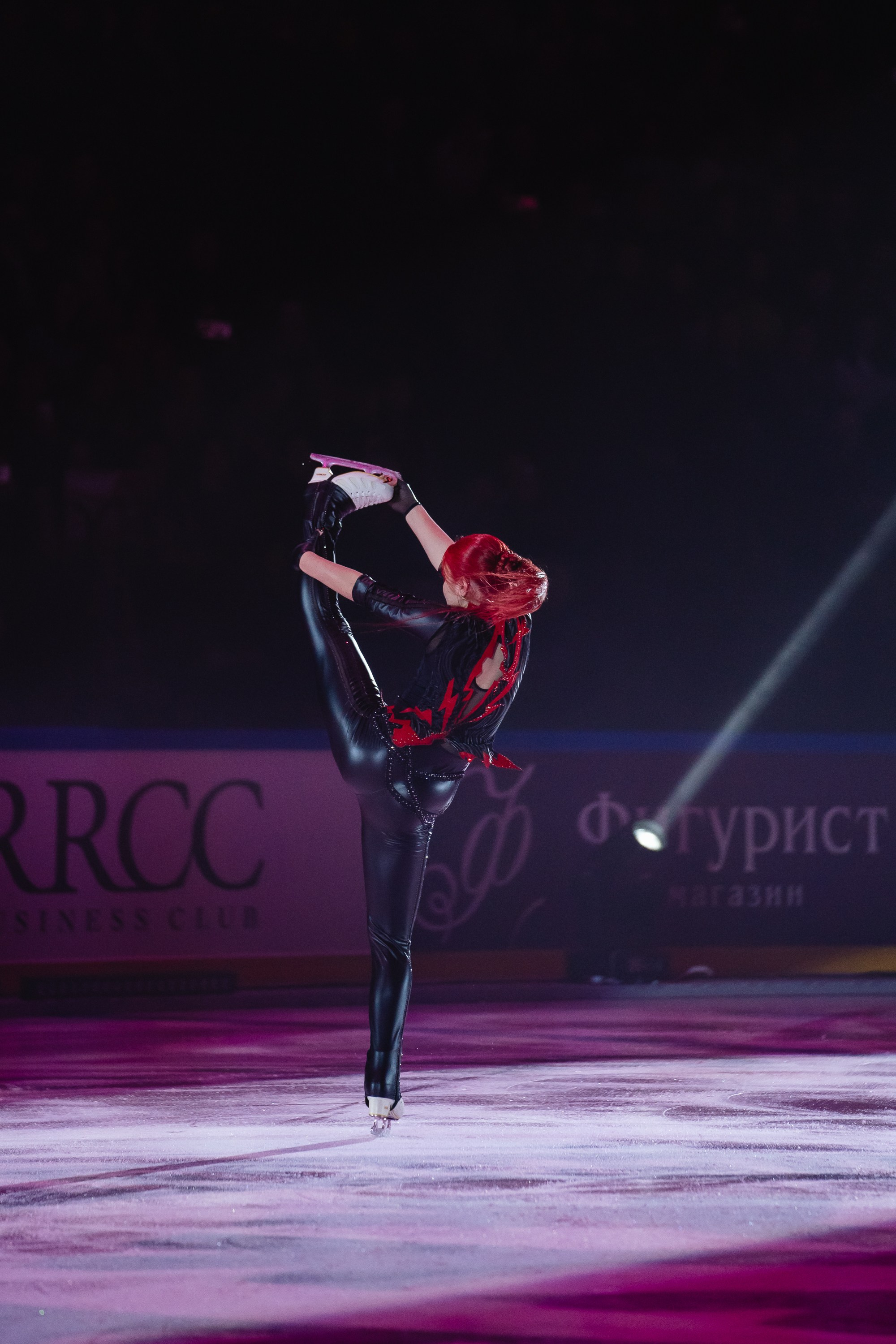 Шоу «Чемпионы на льду» в Новосибирске. Воробьева Ксения — Спортивный и танцевальный фотограф Новосибирск