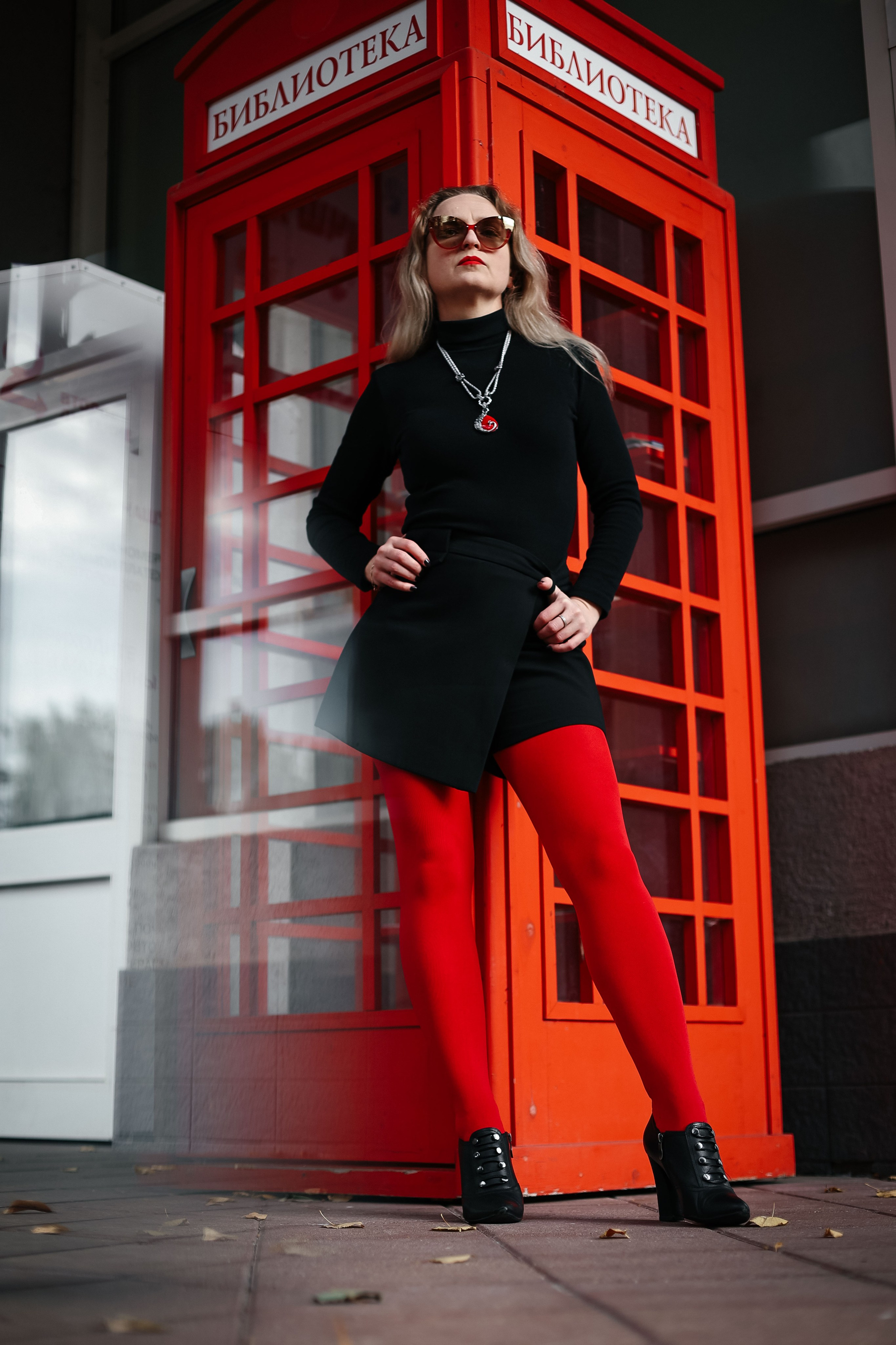 Съемка в Красно-Черном стиле. Фотограф для вас и вашего бизнеса в Москве Альбина Никифоров