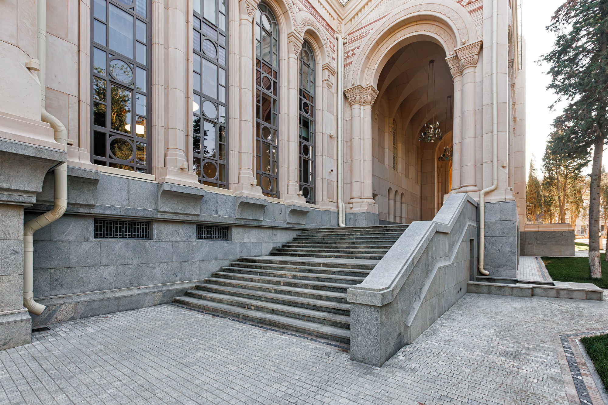 Новый Херсонес в Севастополе, гранитная облицовка Росгранит. Свадебный фотограф, фотосъемка в Крыму, Севастополе, Симферополе, Ялте