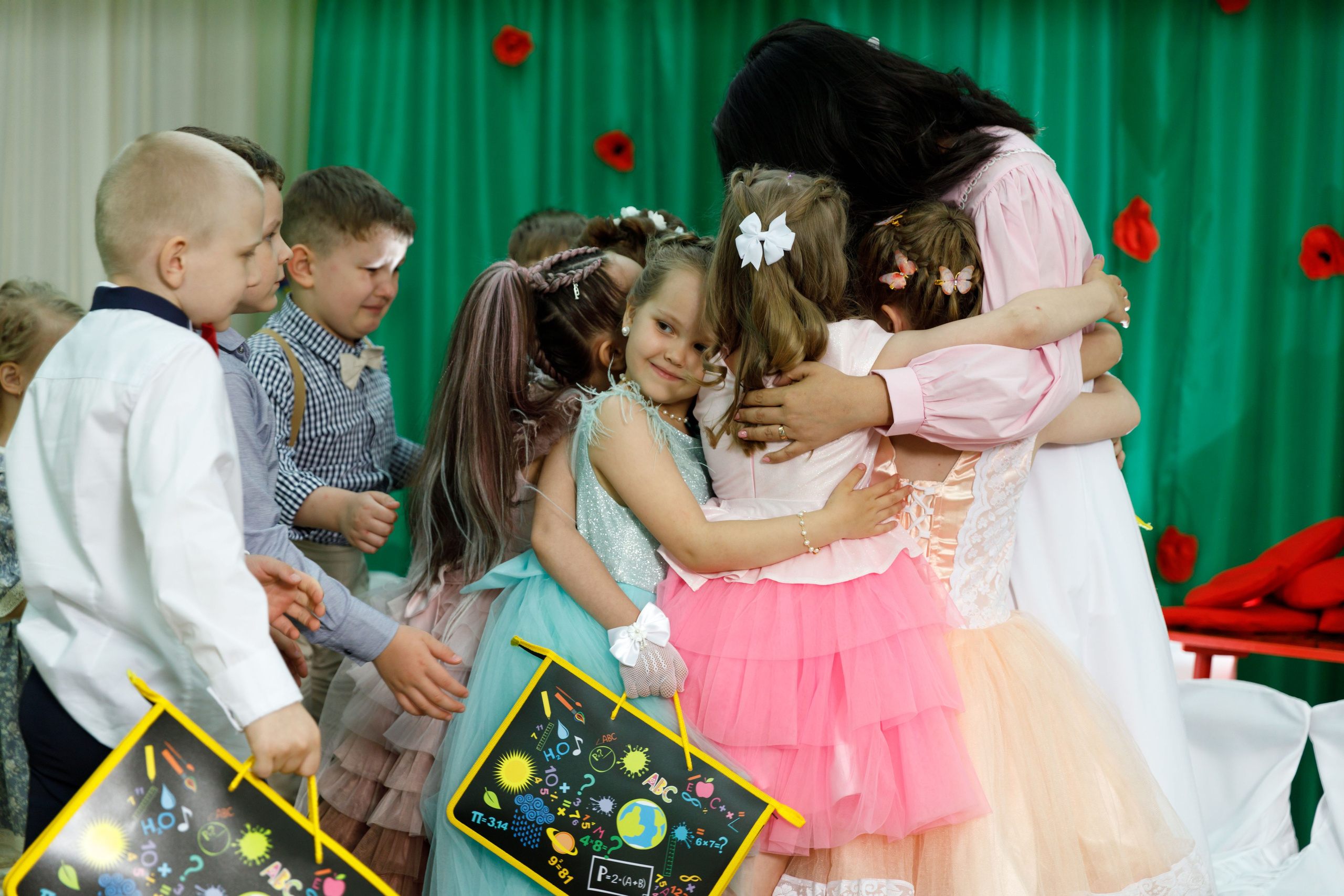 341 детский сад 7 группа. Фотограф Анна Телекаева, выпускные альбомы, семейные и репортажные съемки в Омске