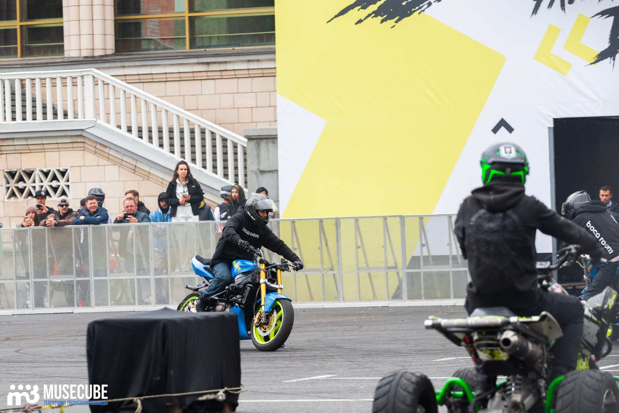 Уличный драйв. Концертный фотограф