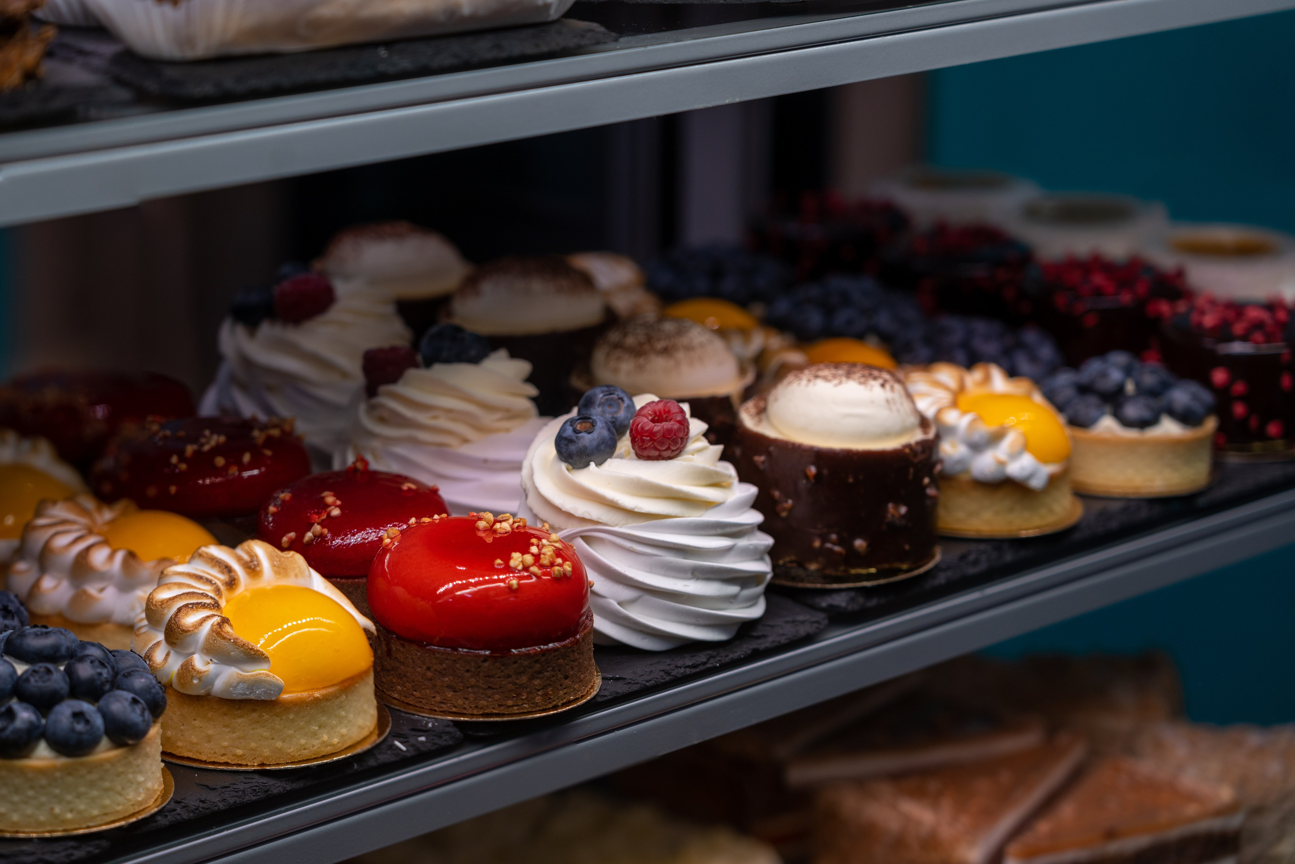 Интерьер кафе Black Hot Coffe (сеть кафе в Королеве)