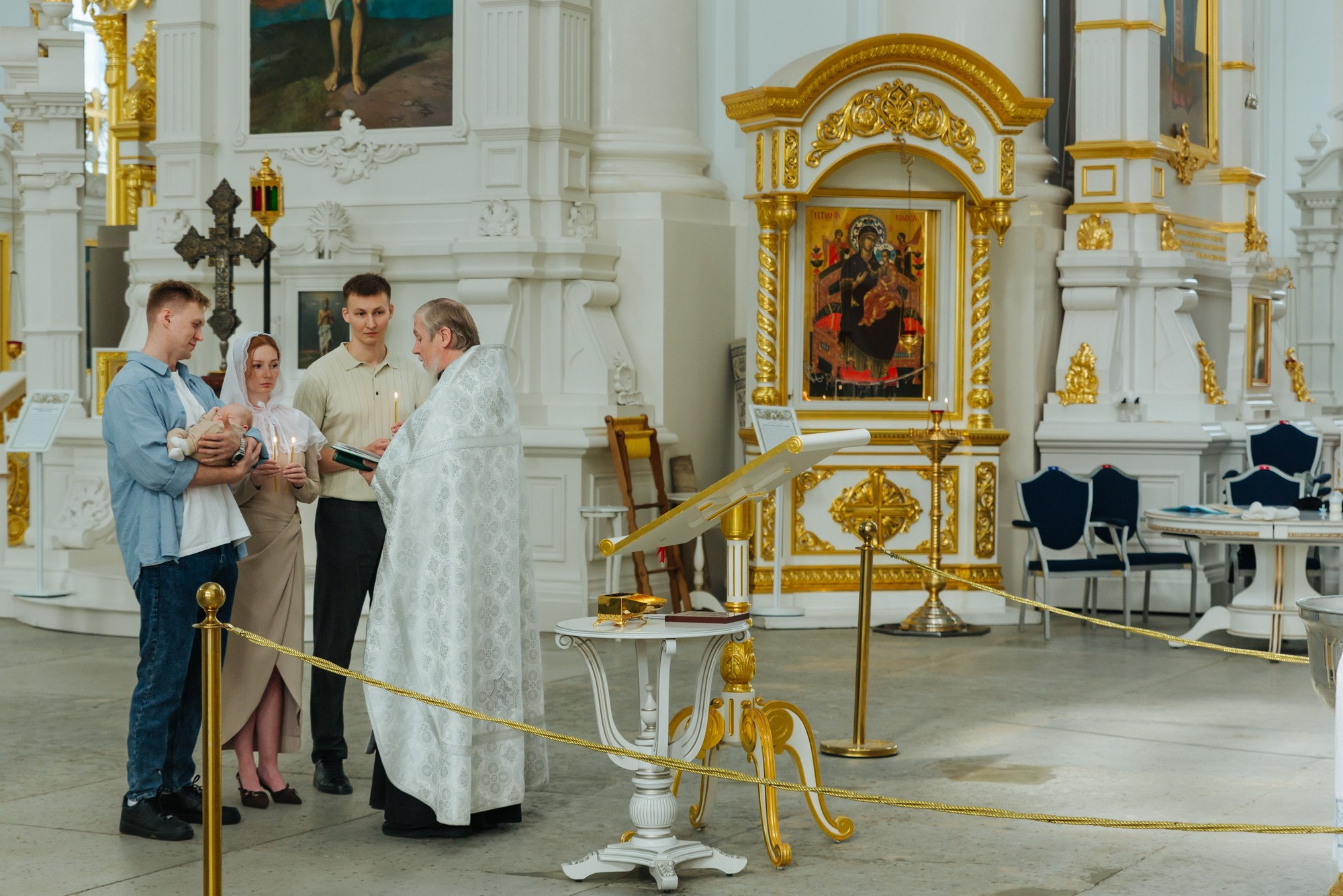 Индивидуальное крещение Смольный собор, фотограф Денис Дорфф. Фотограф крещение венчание в Петербурге! Помогает подобрать храм и посоветовал душевного батюшку в СПб