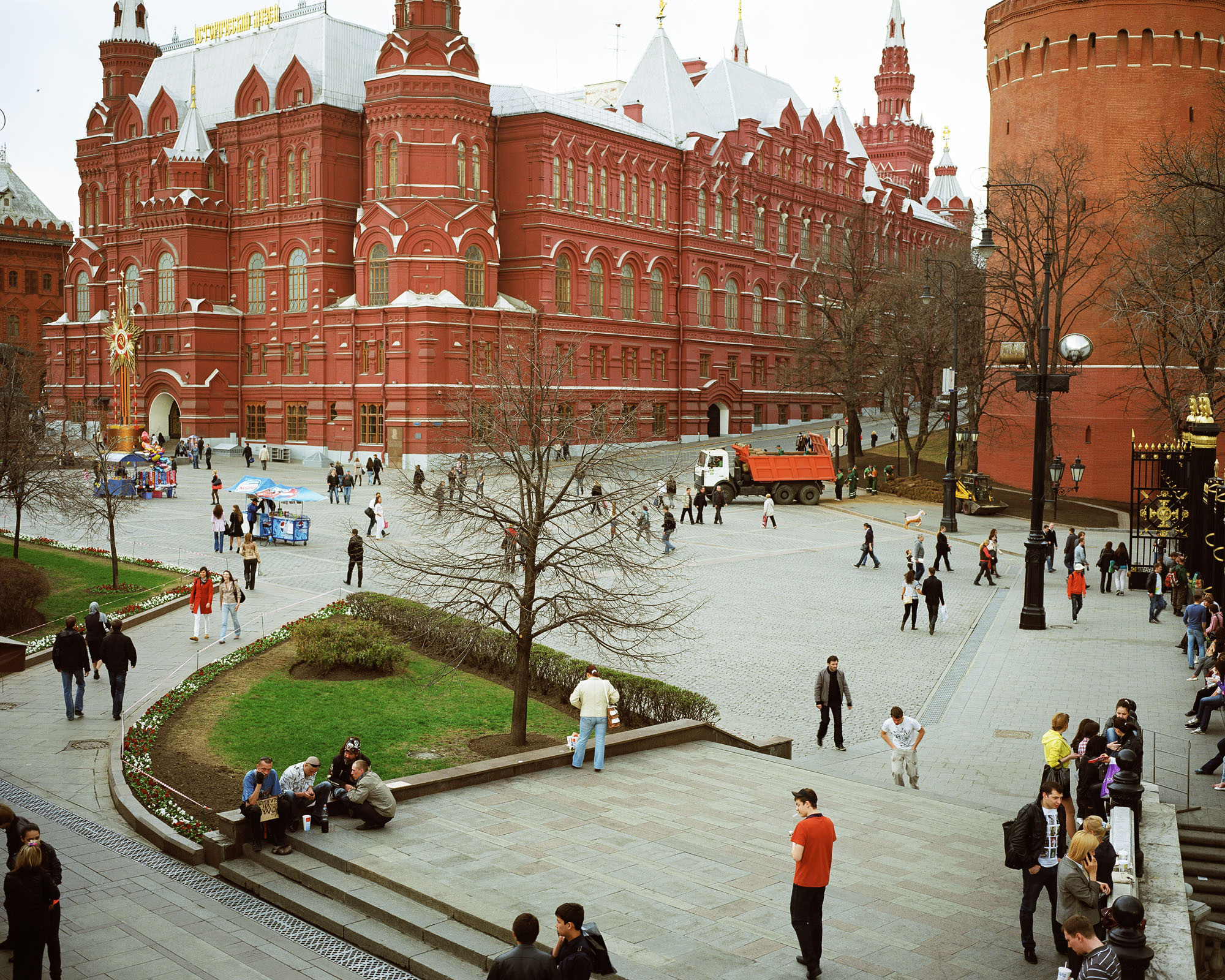 PLATE 52: Historical buildings, three kinds of stairs, trees, figures of people, lighting tower 	 	 	(also includes ice cream and souvenir stalls, assorted barriers, utility machinery, flower beds, lawn)