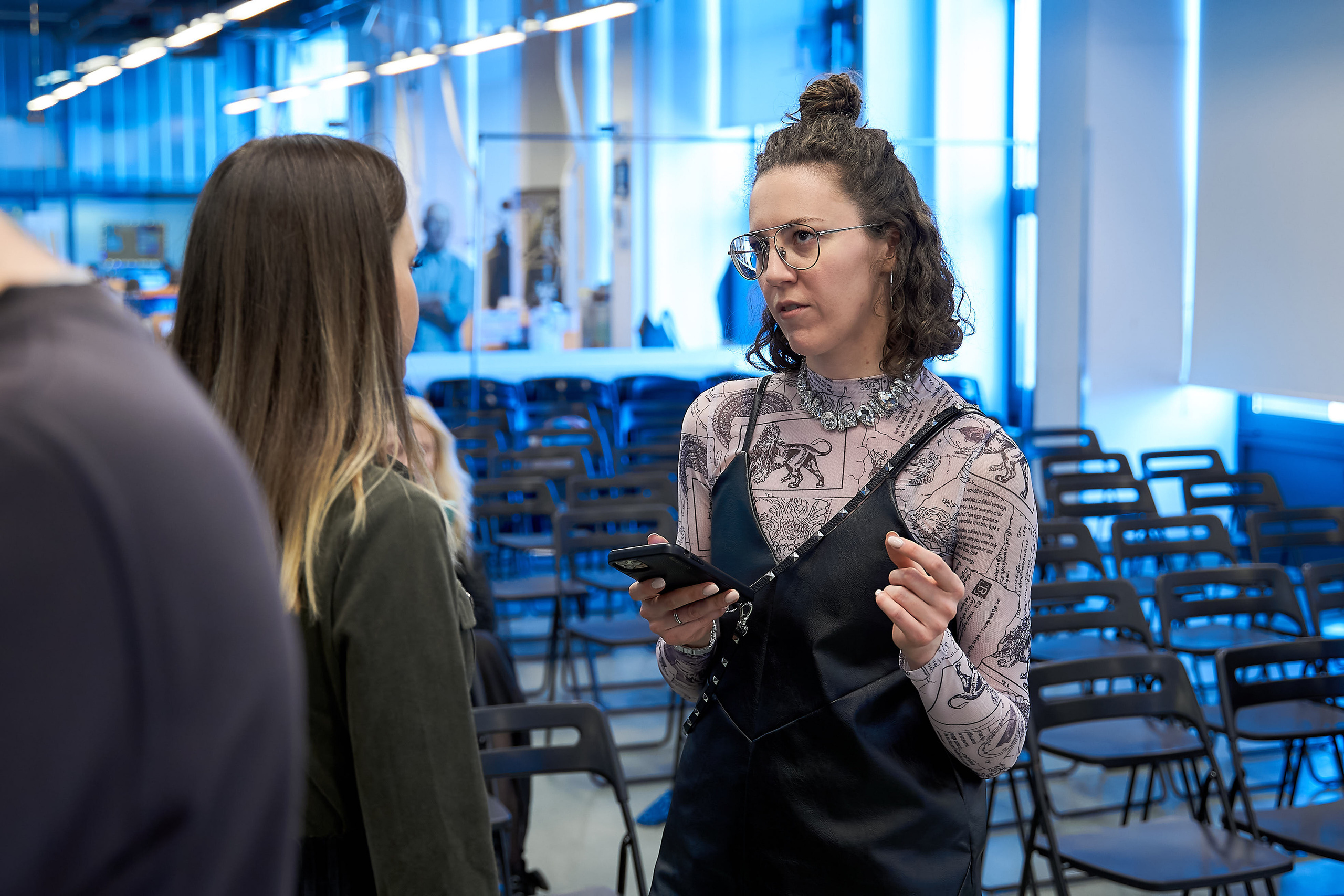 Круглый стол 29-го фестиваля «Святая Анна». Репортажный ивент фотограф в Москве Александр Гладкий