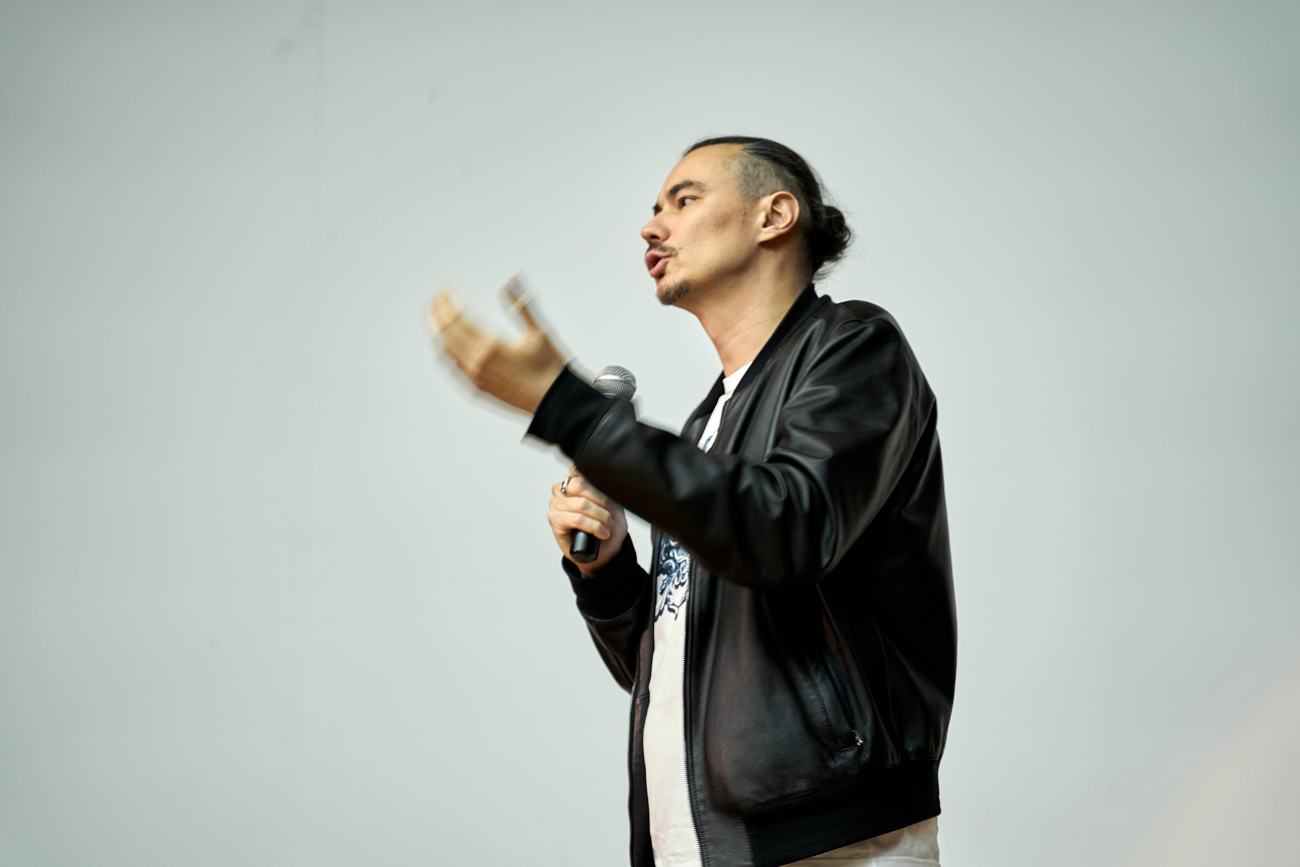 Жора Крыжовников на открытии фестиваля Святая Анна 29. Reportage event photographer in Moscow Alexander Gladkiy