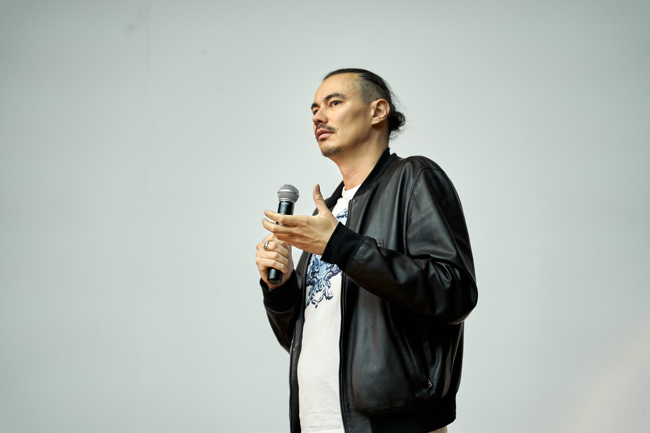 Жора Крыжовников на открытии фестиваля Святая Анна 29. Reportage event photographer in Moscow Alexander Gladkiy