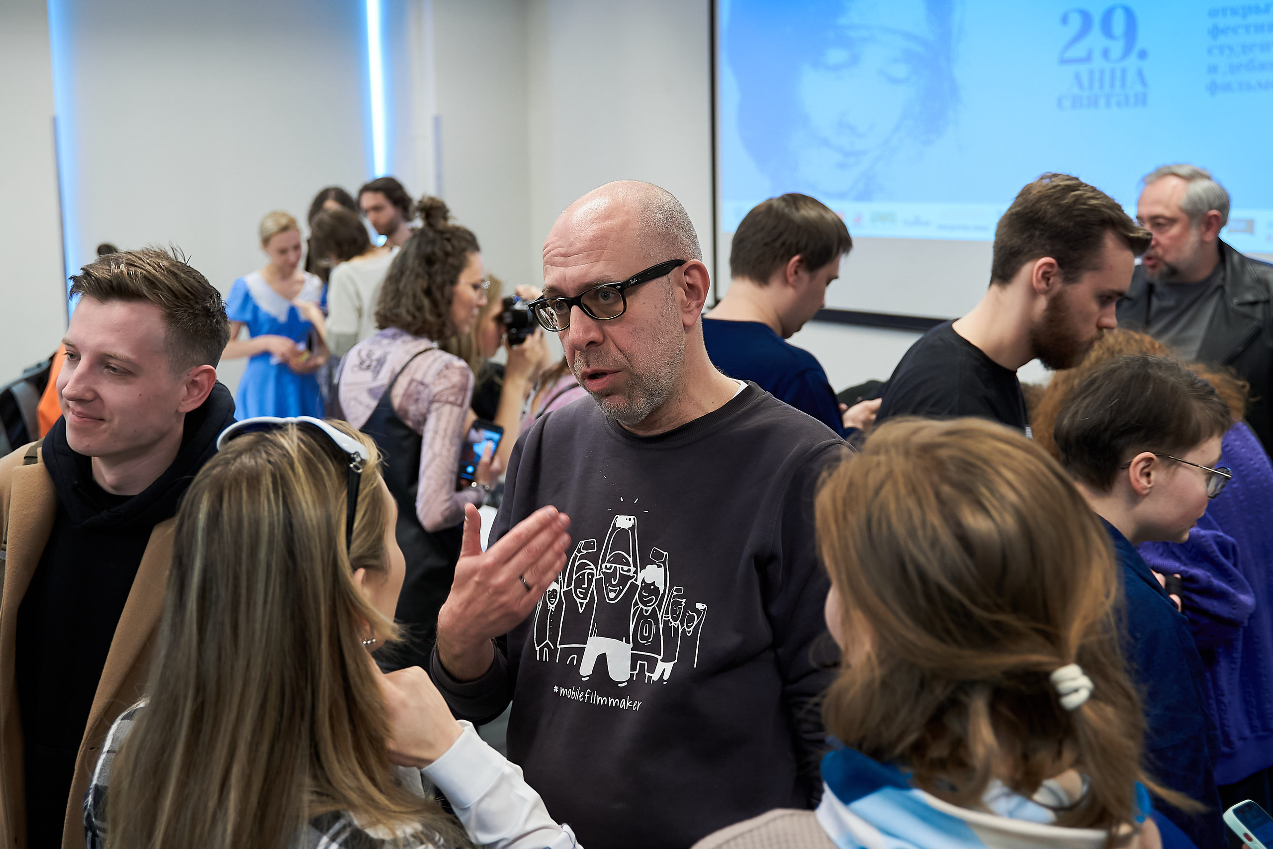 Круглый стол 29-го фестиваля «Святая Анна». Репортажный ивент фотограф в Москве Александр Гладкий