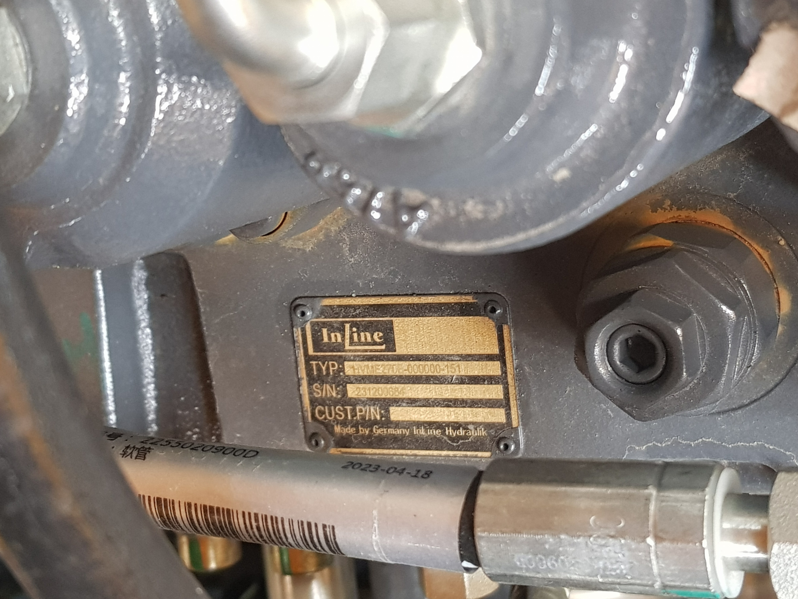 Фото гус. экс. Beezone В220NEW. Продажа и обслуживание грузовой техники и спецтехники в г. Новосибирск компания СТИ