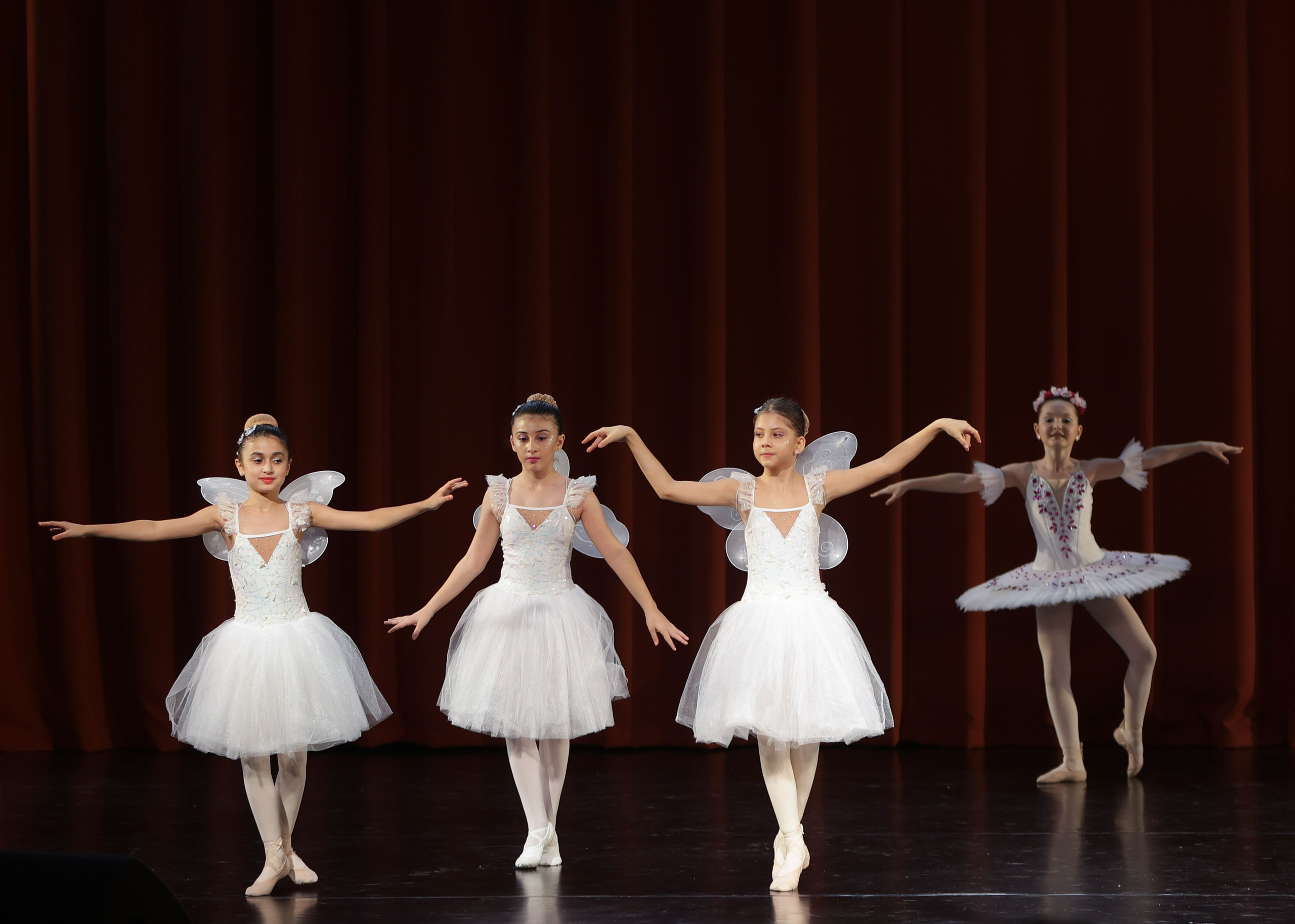 Фестиваль хореографического искусства «КУБОК ЛЕГЕНДЫ — 2025». Выпускные альбомы и школьный фотограф в Подольске, Троицке, Щербинке, Москве и Московской области