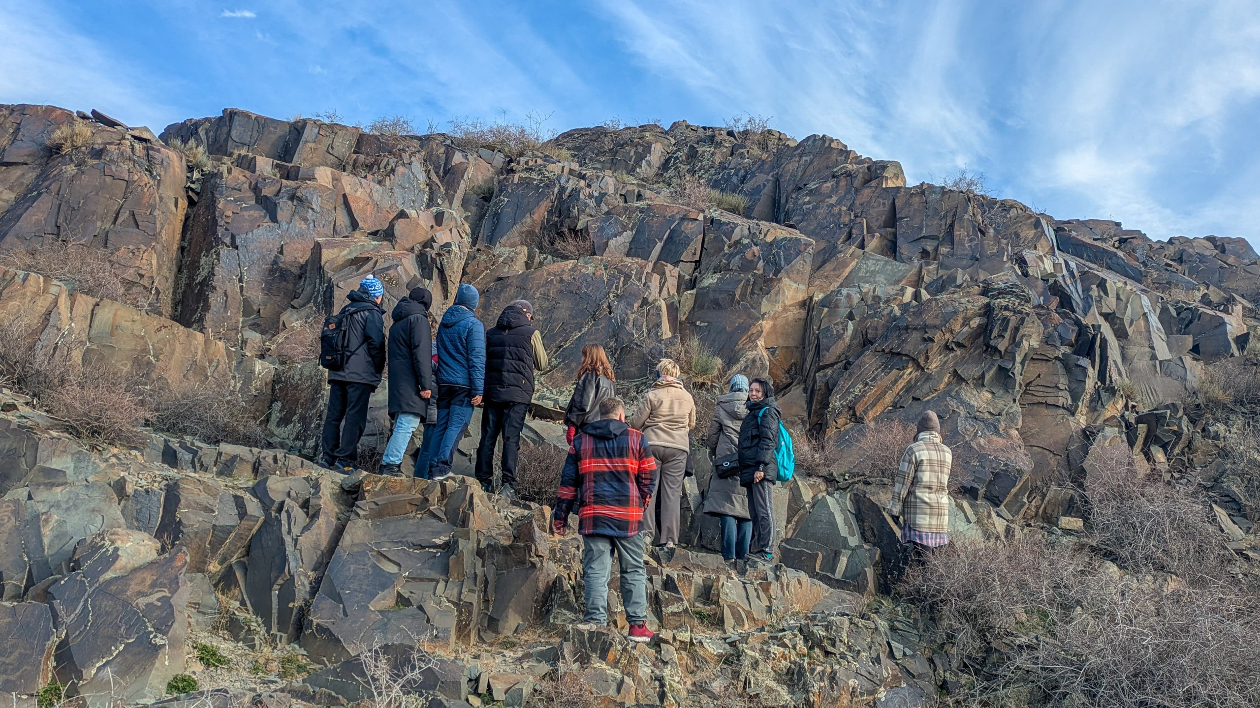 Петроглифы Тамгалы Танбалы ЮНЕСКО в Казахстане. Алматы. Где находится, как доехать из Алматы, фото и видео зимой и летом