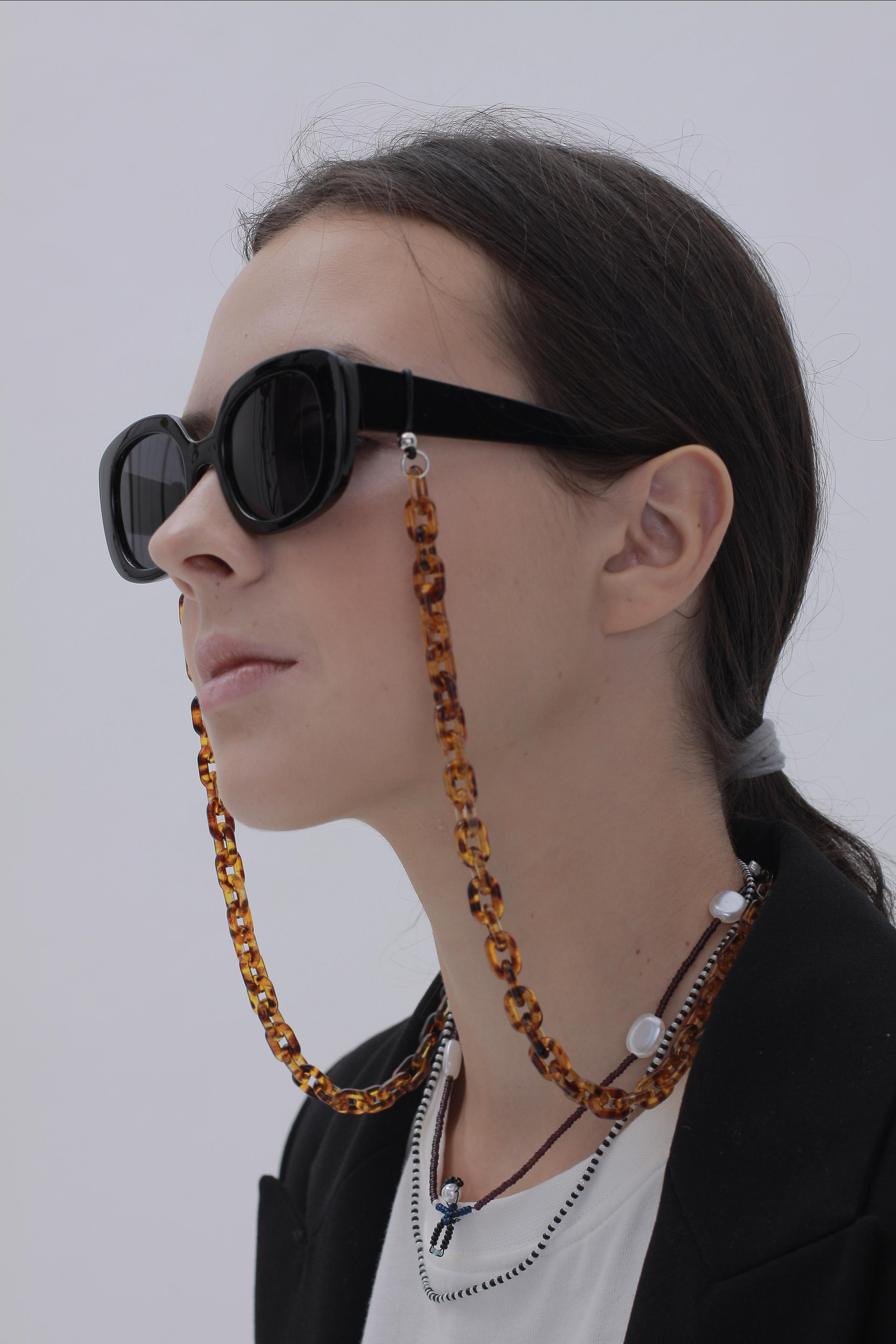 модная классическая фотография на светлом фоне фото Владимир Лёвин