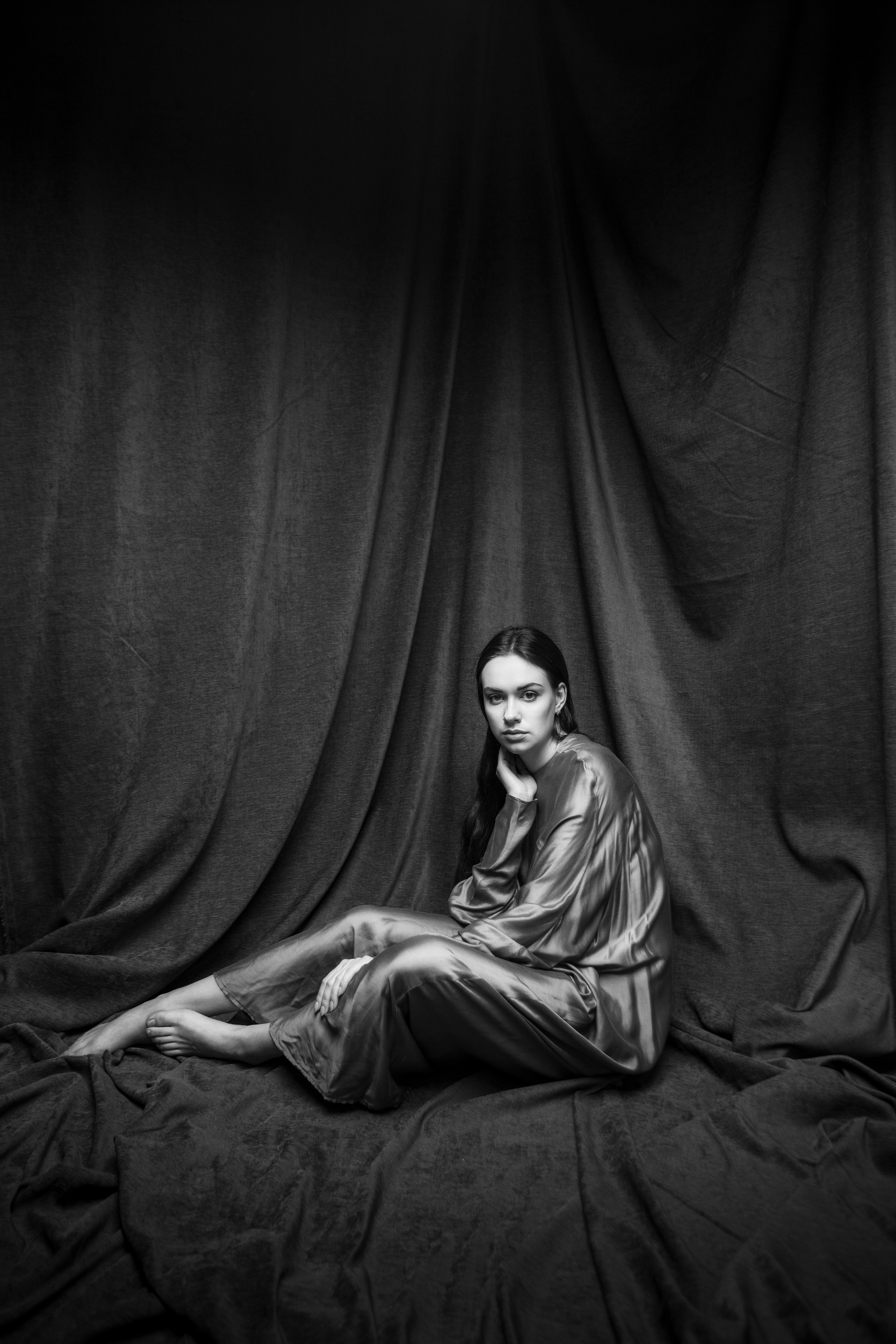 Съёмка в студии на тканевом фоне фото Владимир Лёвин