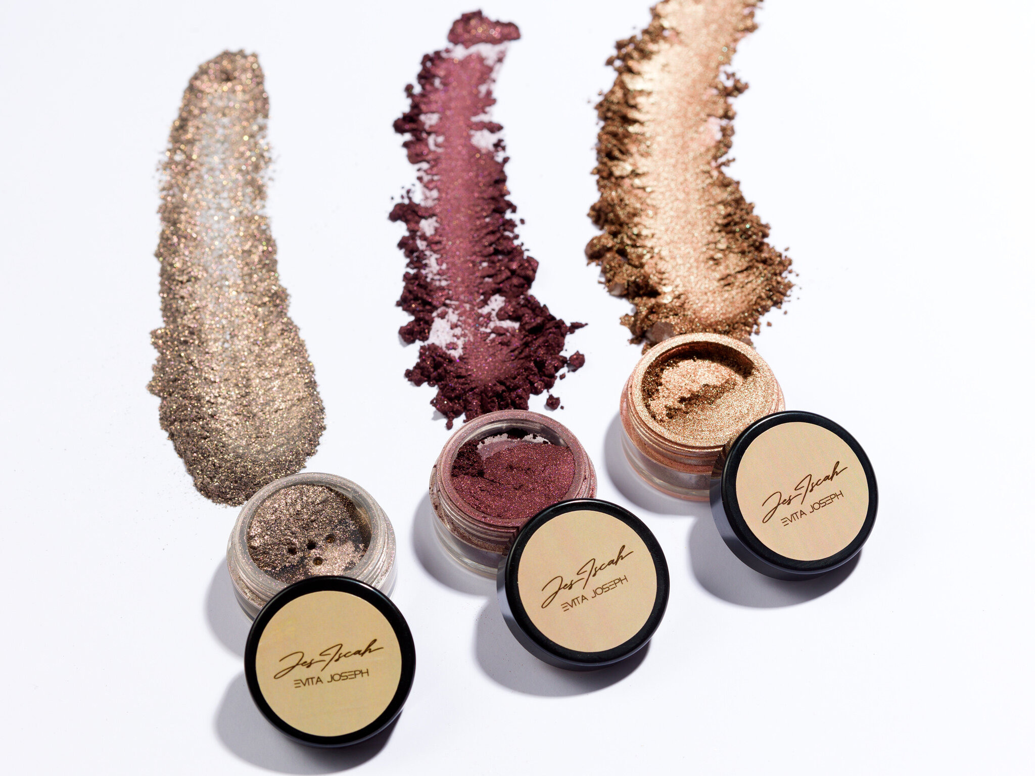 Съёмка магазина косметики в ОАЭ. Антон Артюшин, портретный фотограф. Москва