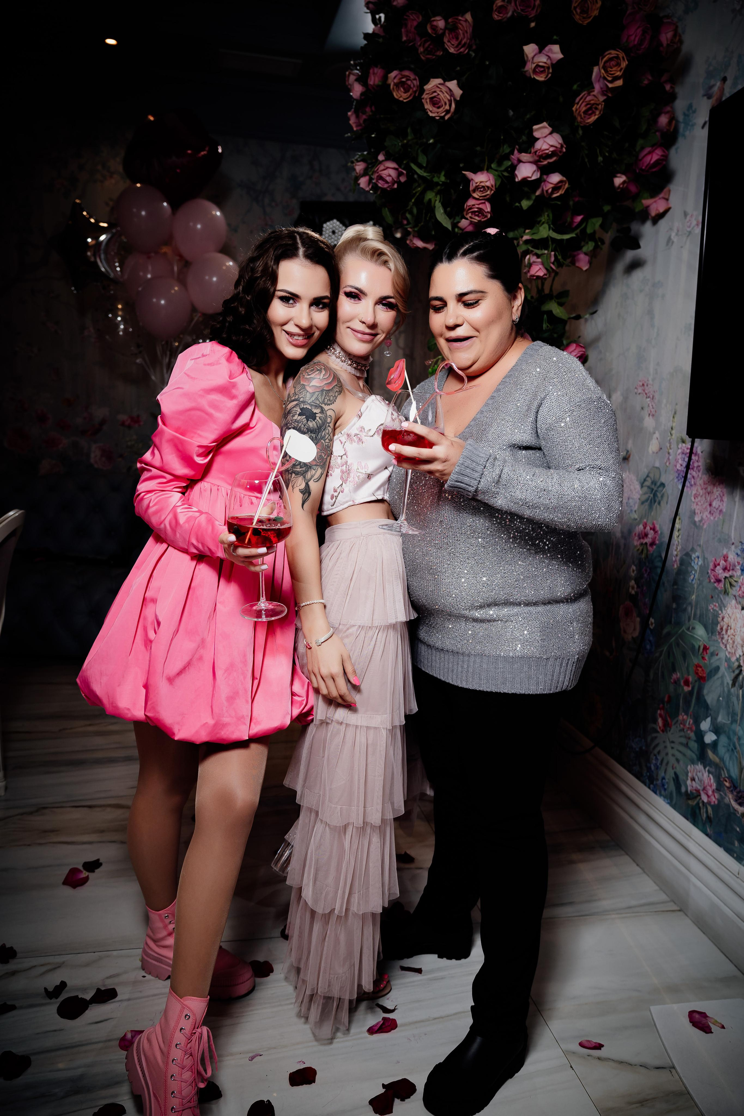 Фотограф на день рождения в ресторан DESERT ROSE, г. Москва