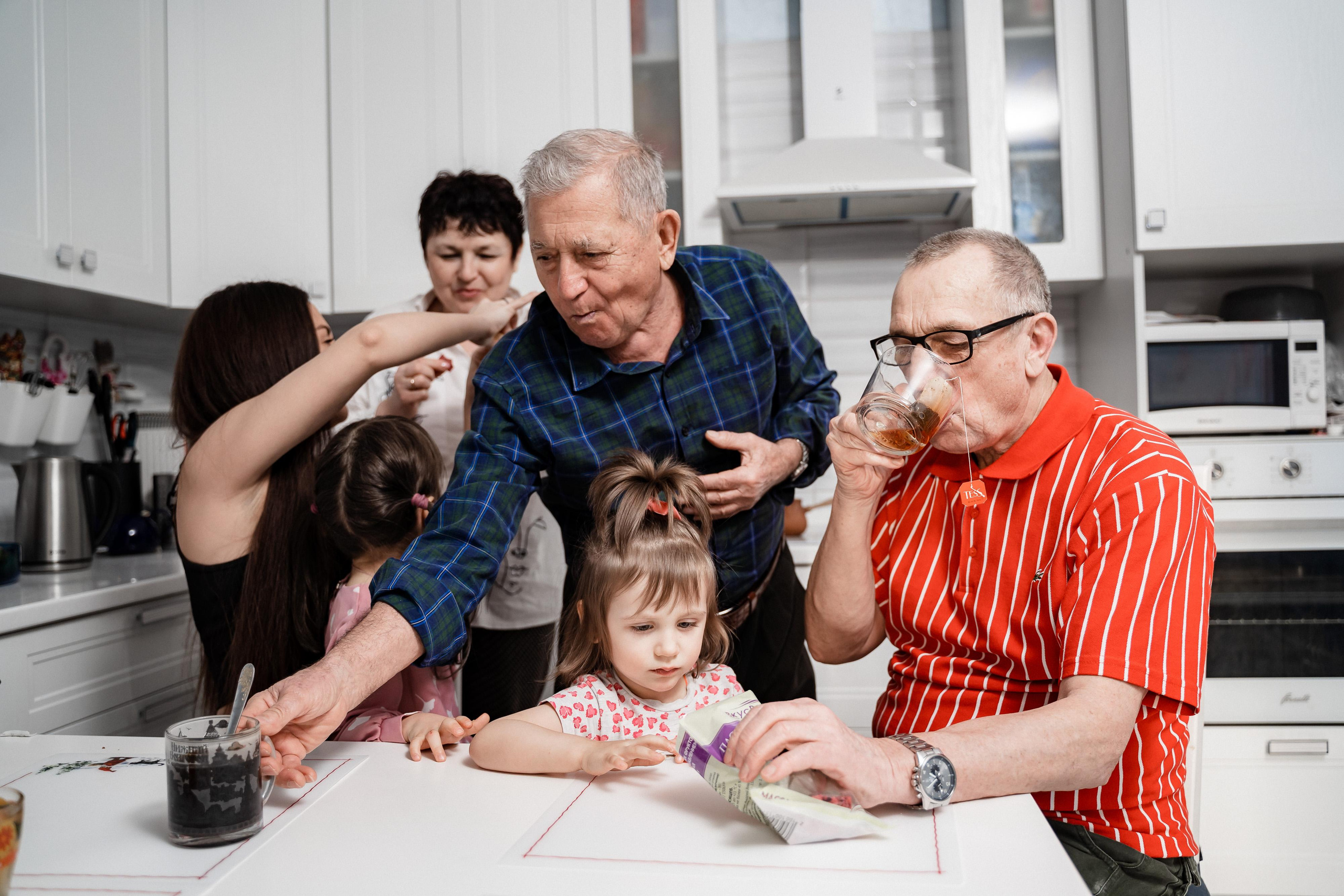 Домашняя фотосессия для Ксении и ее семьи