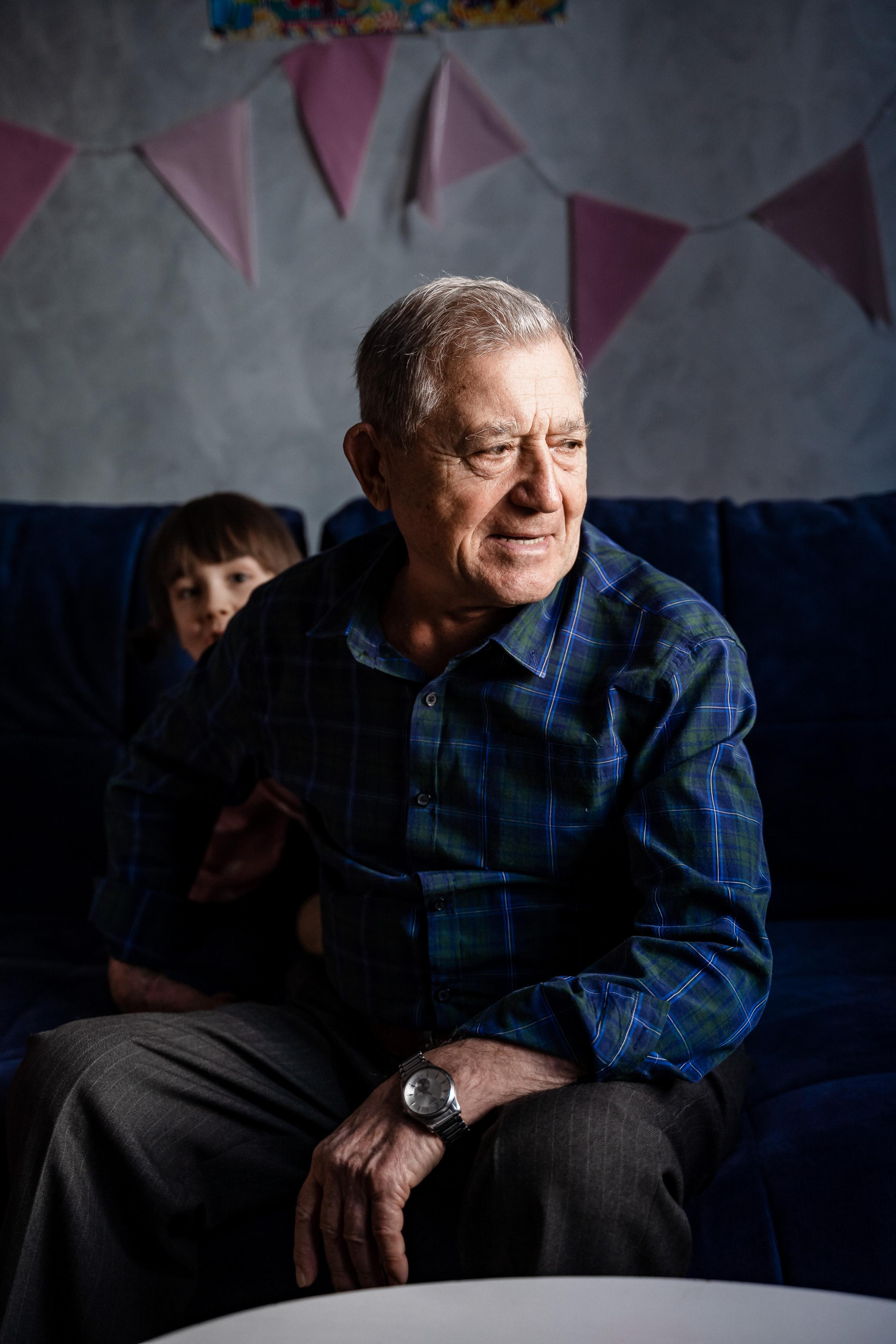 Домашняя фотосессия для Ксении и ее семьи