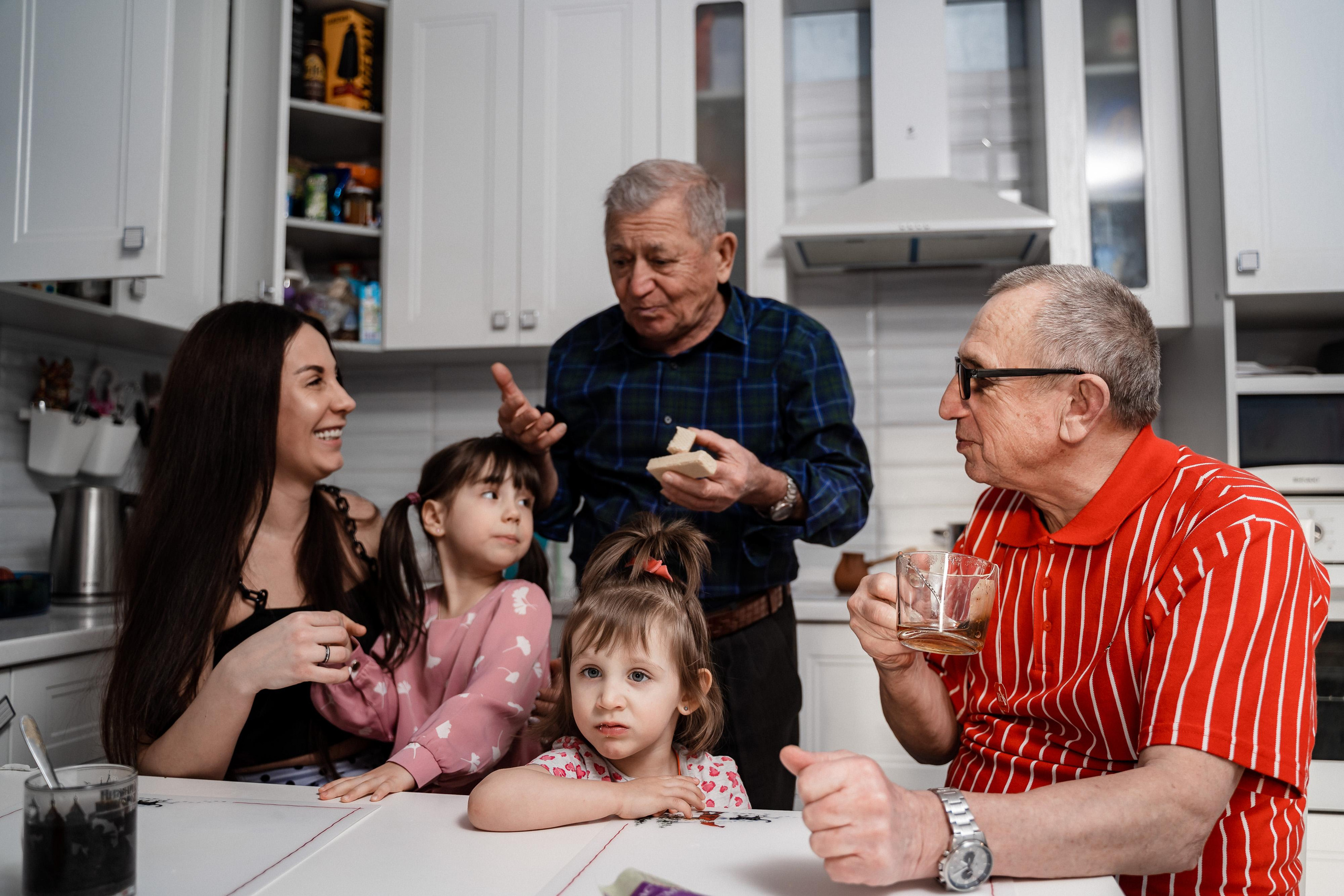 Домашняя фотосессия для Ксении и ее семьи