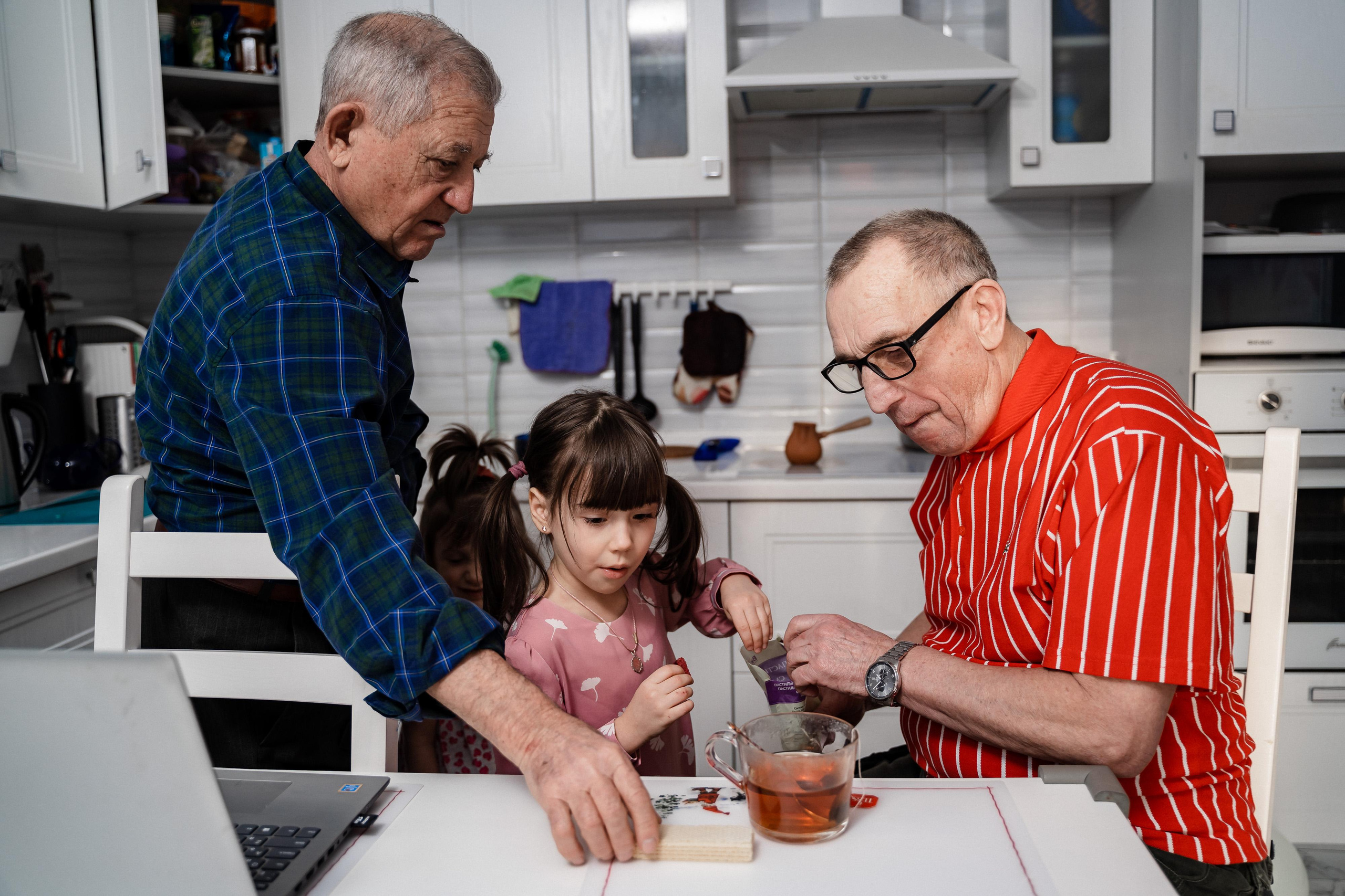 Домашняя фотосессия для Ксении и ее семьи