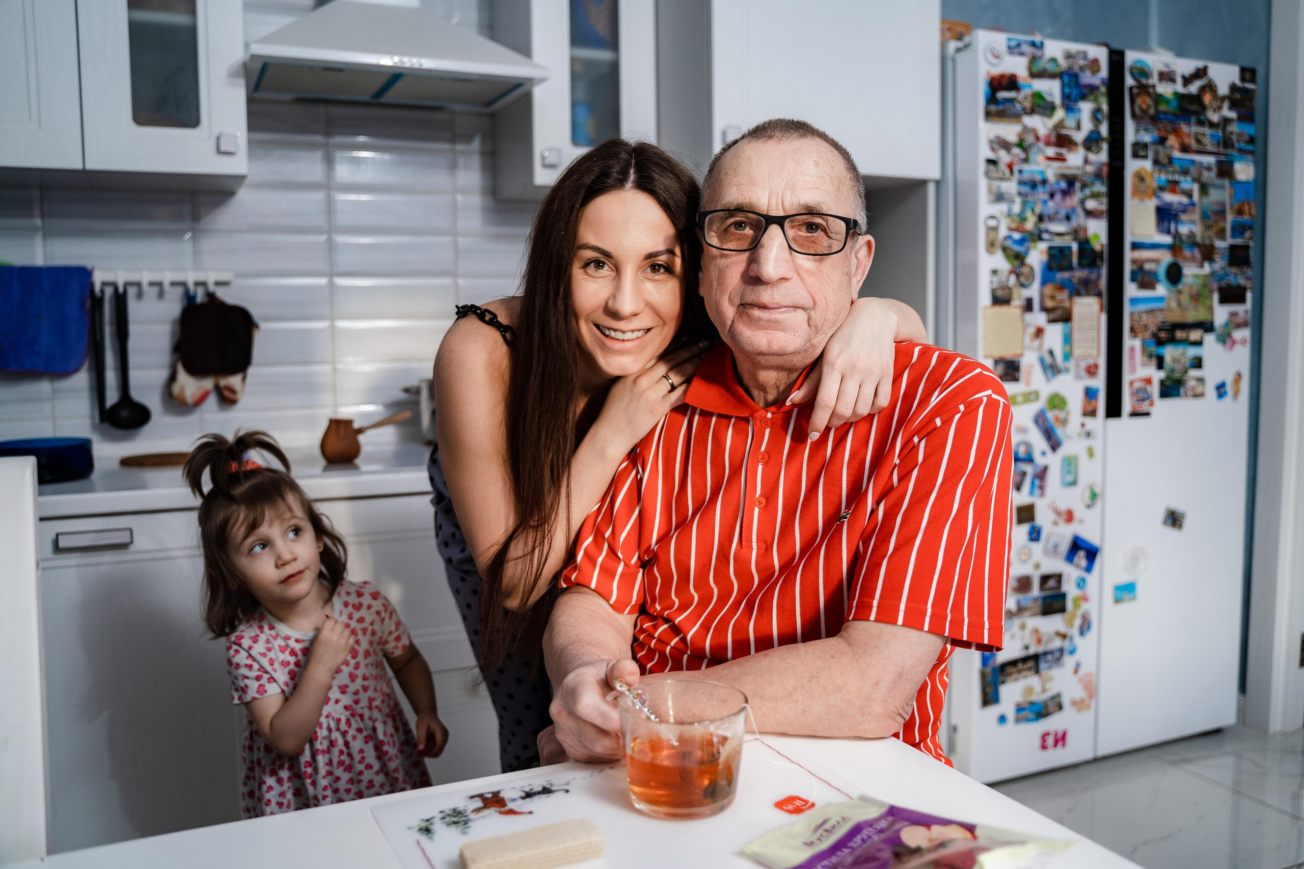 Домашняя фотосессия для Ксении и ее семьи