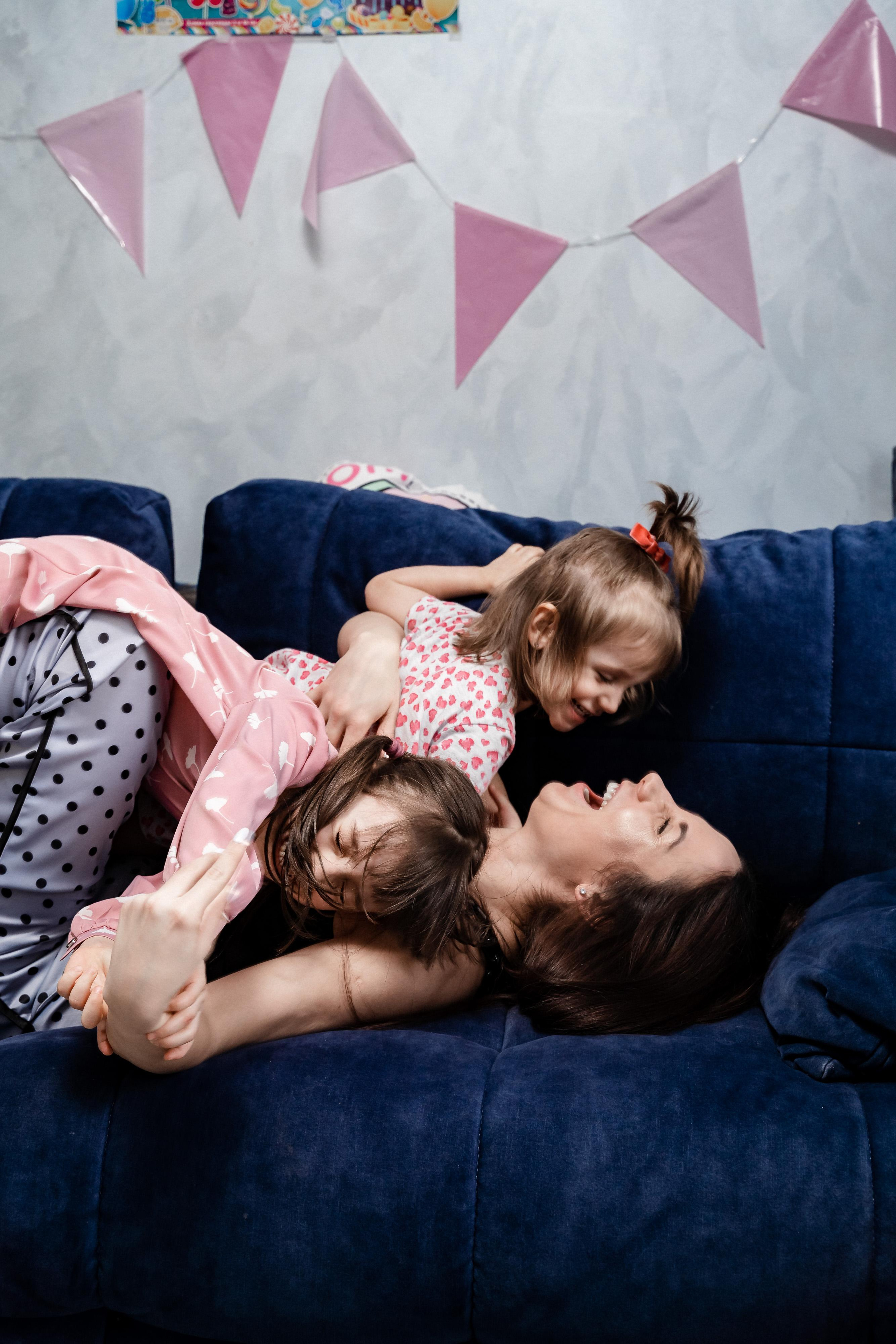 Домашняя фотосессия для Ксении и ее семьи