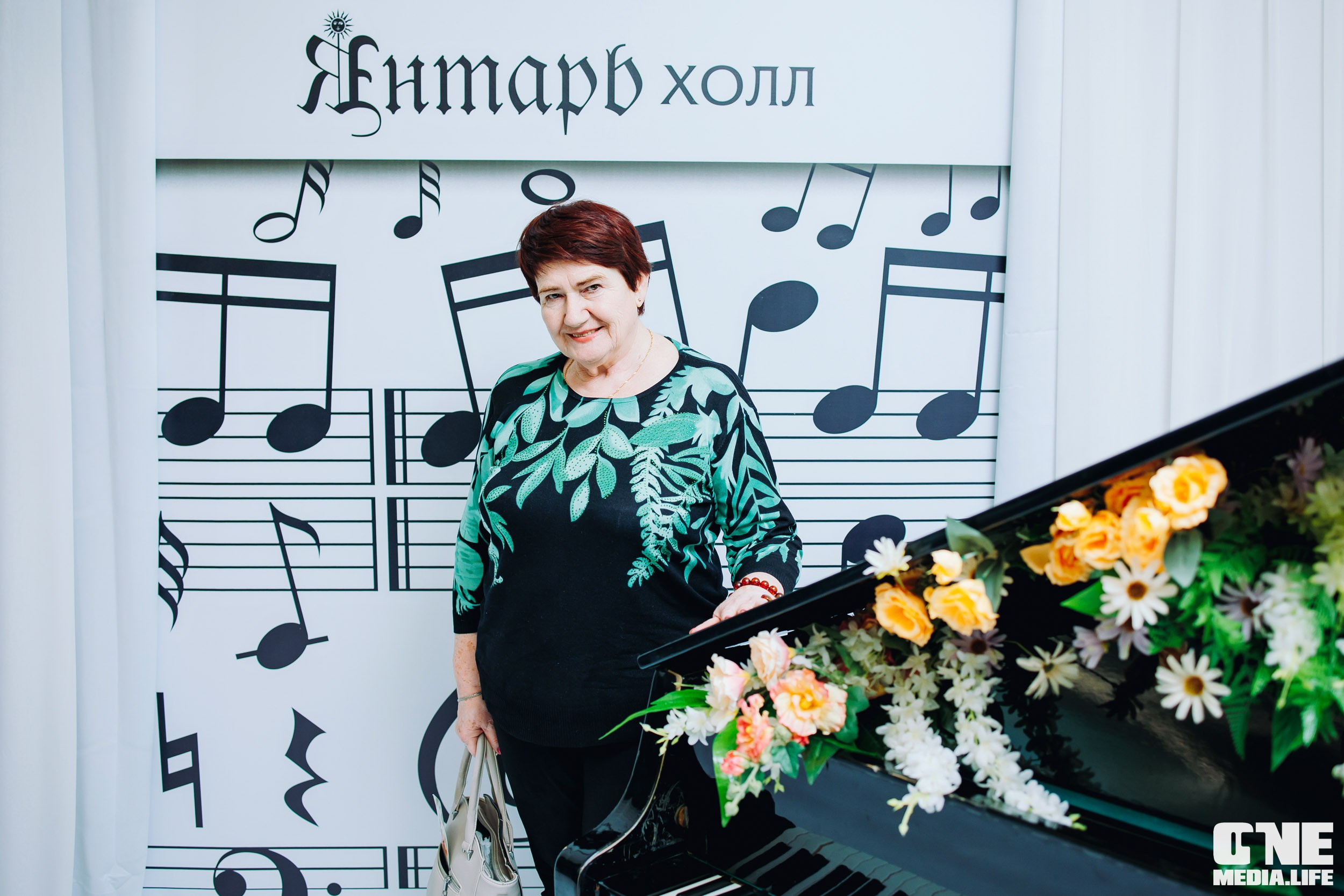 Концерт 8 марта в Янтарь холл. One Media Life: фоторепортажи, фотоотчеты с мероприятий и заведений