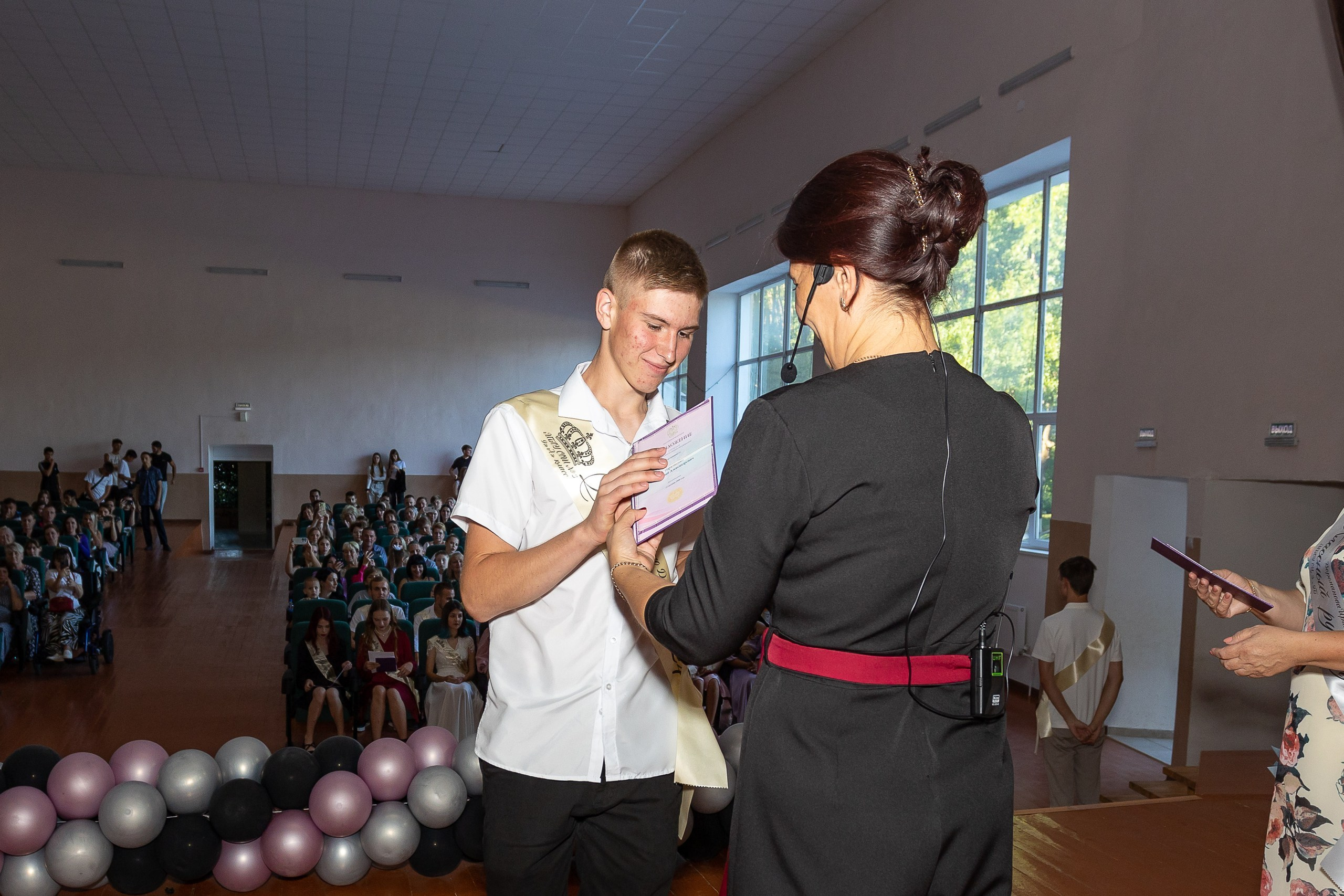 Вручение аттестата 2024 г. Выпускные альбомы Майкоп, Краснодар Елена Золотарева
