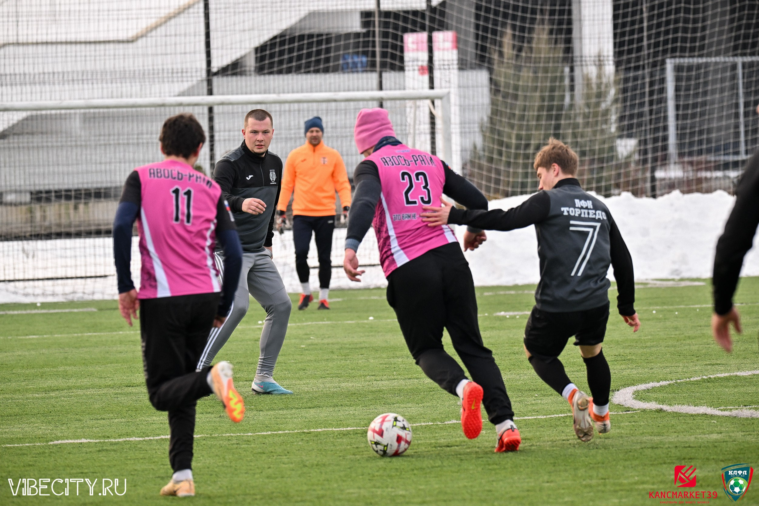 Калининградская Любительская Футбольная Лига, Премьер лига 14 тур, Торпедо-Авось рати. VIBECITY.RU Вайб Сити Ру Фоторепортажи Фотоотчеты Калининград