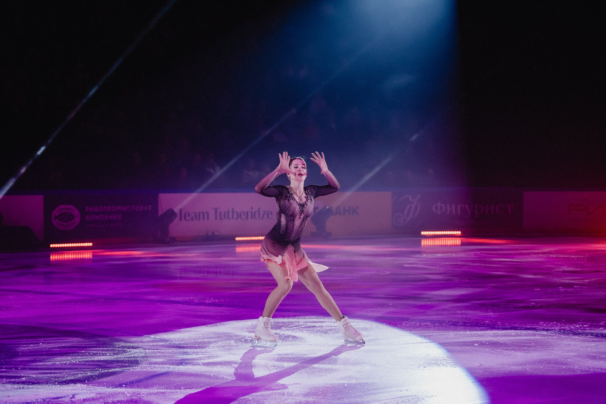 Шоу Этери Тутберидзе в Новосибирске. Воробьева Ксения — Спортивный и танцевальный фотограф Новосибирск