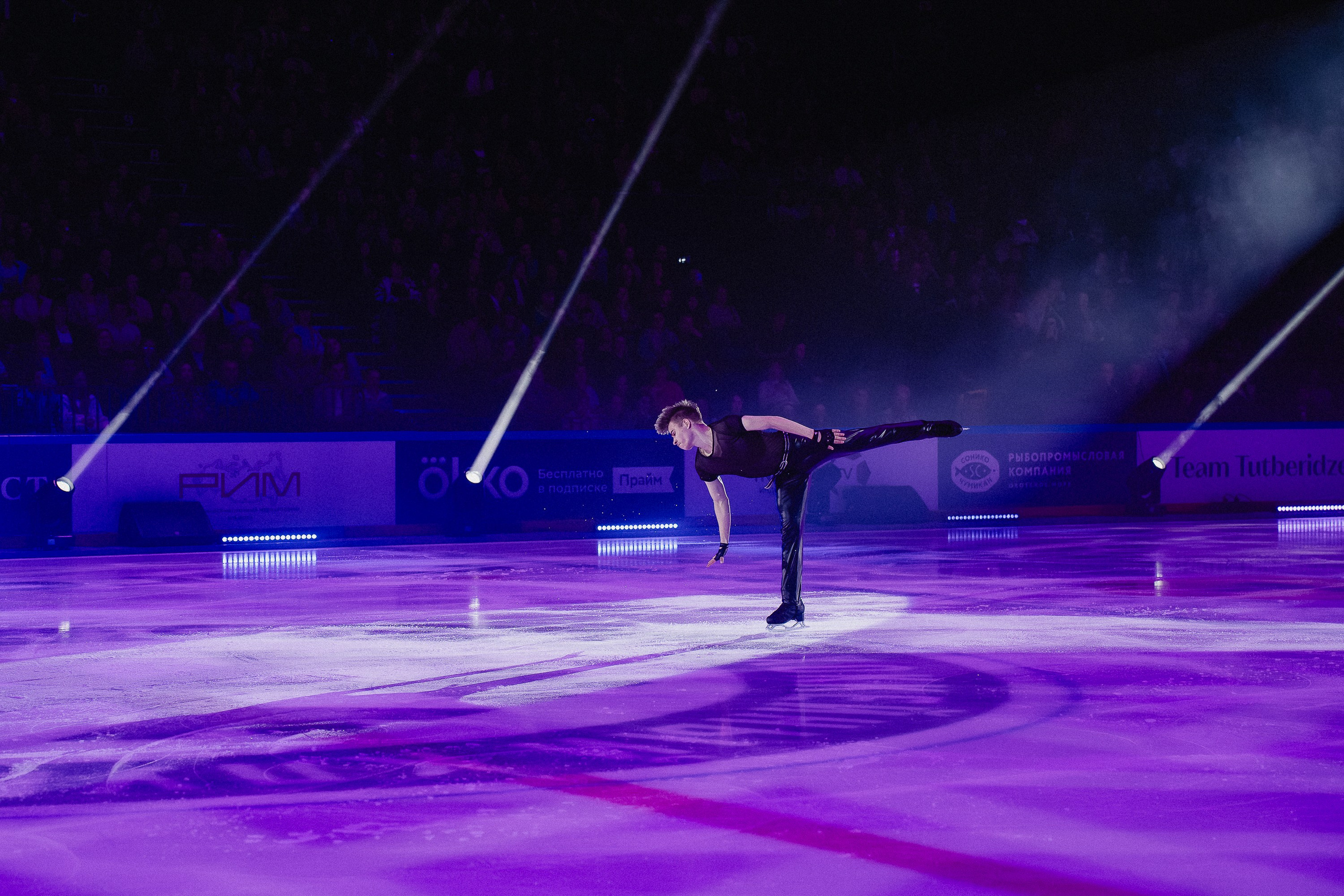 Шоу Этери Тутберидзе в Новосибирске. Воробьева Ксения — Спортивный и танцевальный фотограф Новосибирск