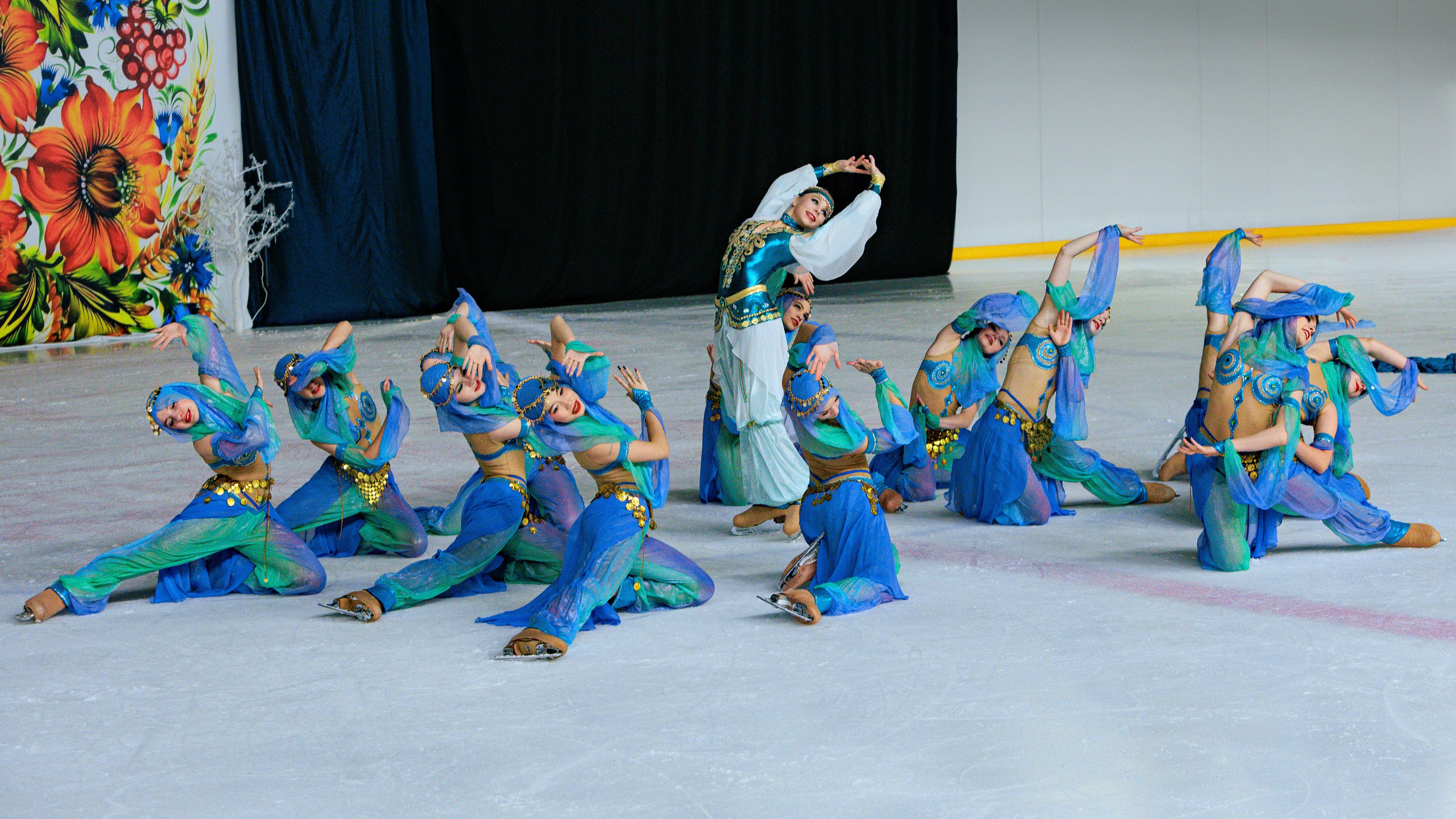 Детский театр на льду «АЛЕКО». Выпускные альбомы и школьный фотограф в Подольске, Троицке, Щербинке, Москве и Московской области