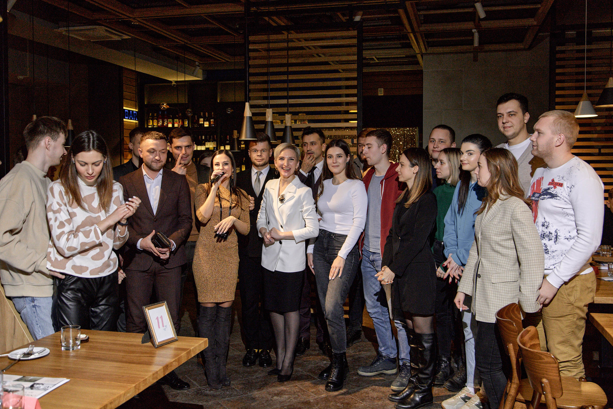 Быстрые встречи свадебных ведущих. Свадебный и семейный фотограф в Минске и Минской области