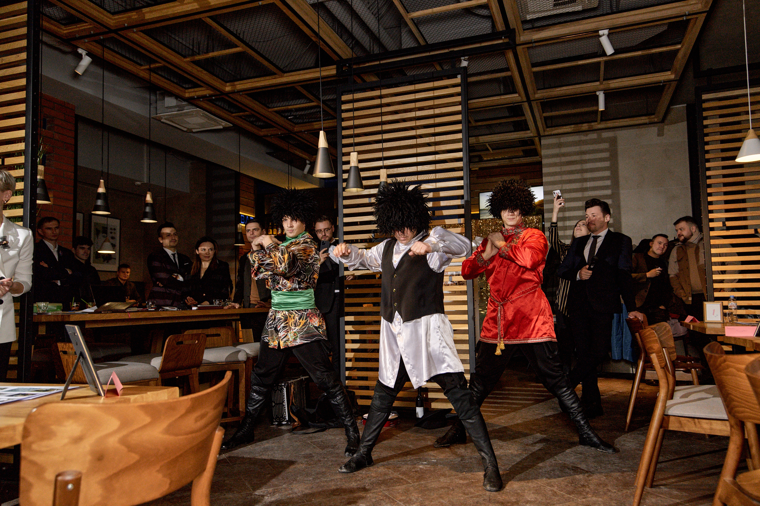 Быстрые встречи свадебных ведущих. Свадебный и семейный фотограф в Минске и Минской области