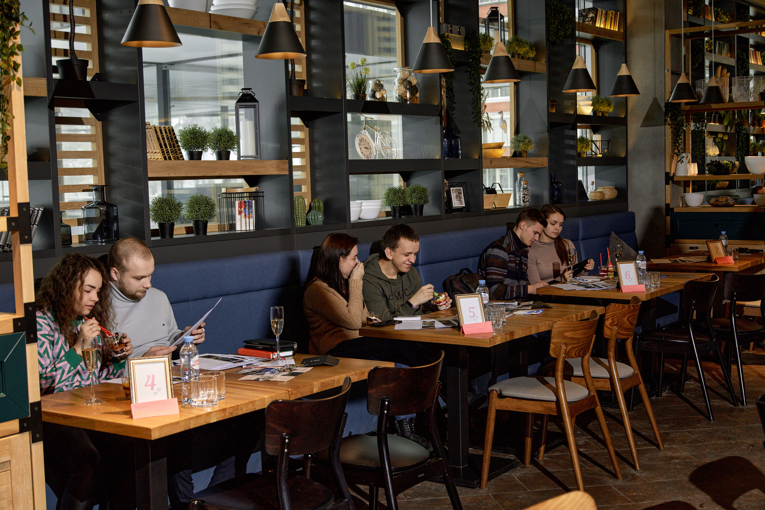 Быстрые встречи свадебных ведущих. Свадебный и семейный фотограф в Минске и Минской области