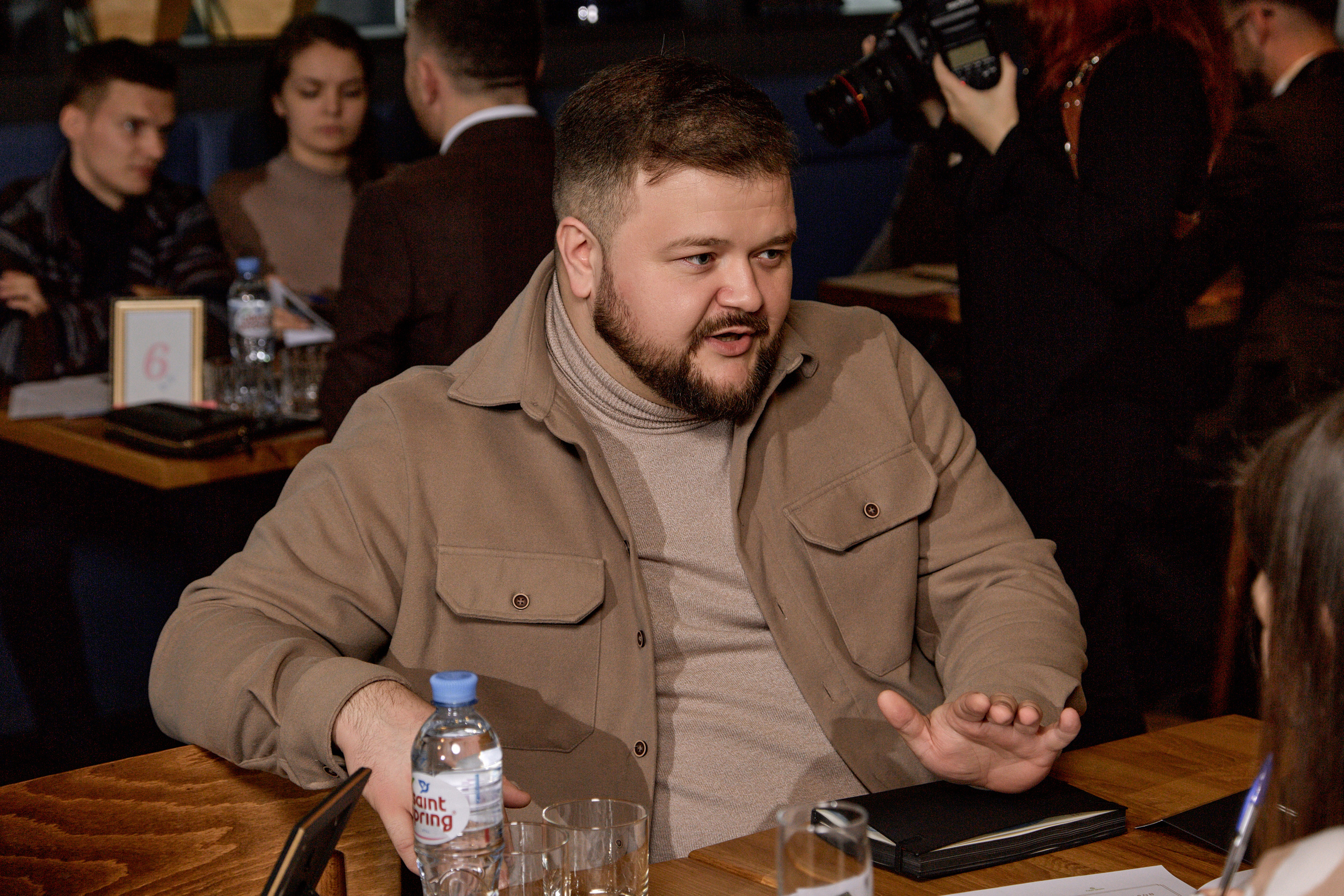 Быстрые встречи свадебных ведущих. Свадебный и семейный фотограф в Минске и Минской области