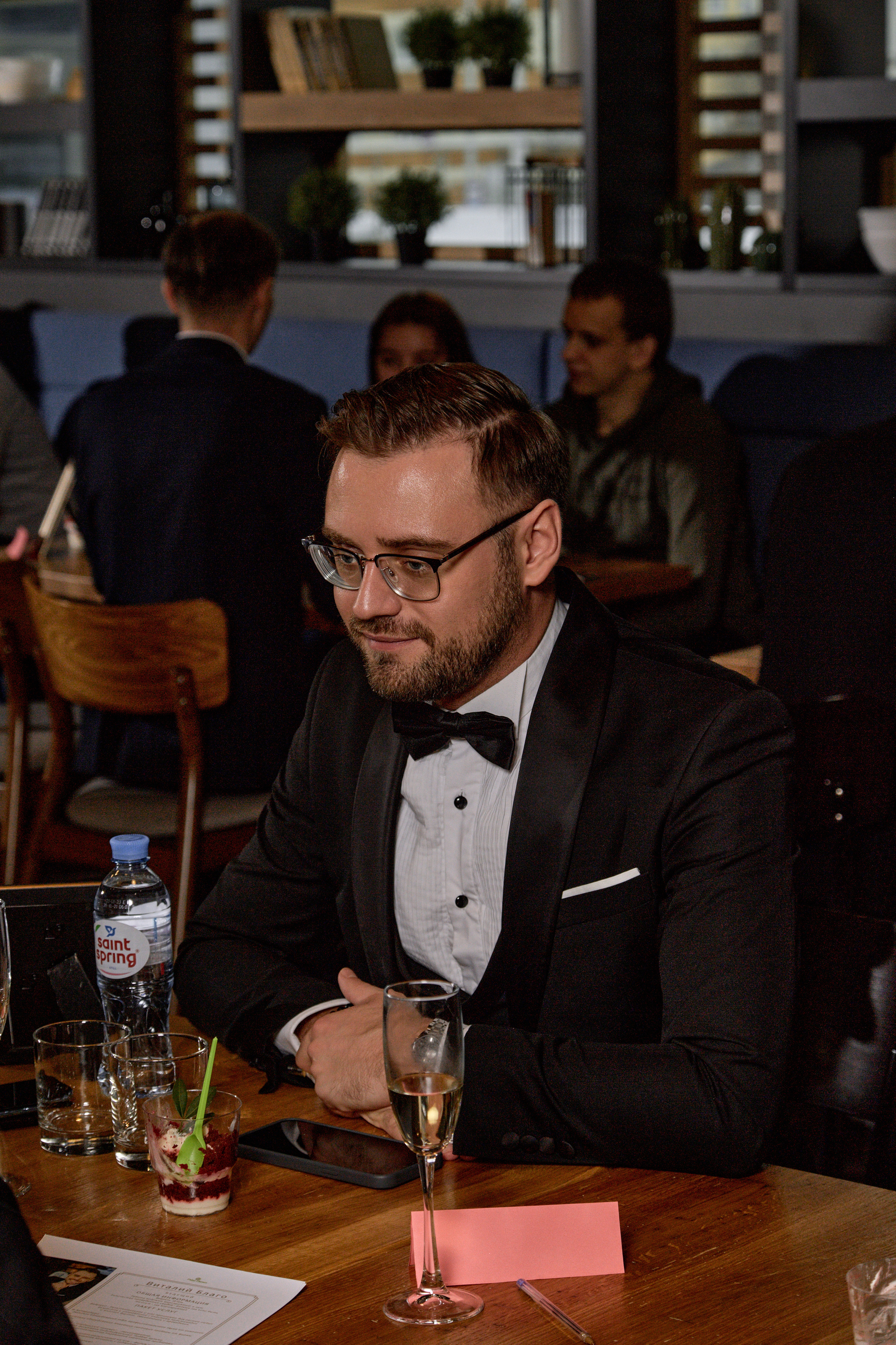 Быстрые встречи свадебных ведущих. Свадебный и семейный фотограф в Минске и Минской области