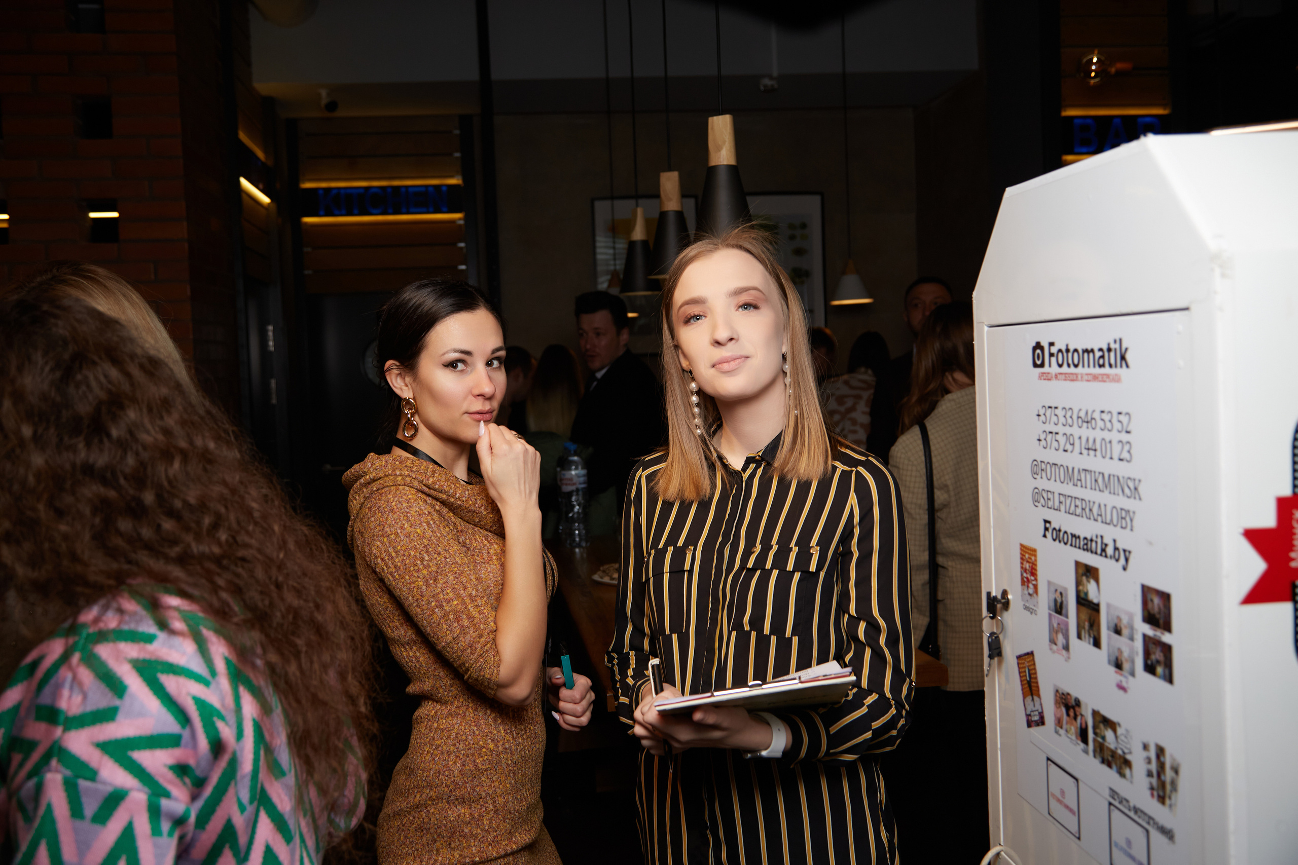 Быстрые встречи свадебных ведущих. Свадебный и семейный фотограф в Минске и Минской области