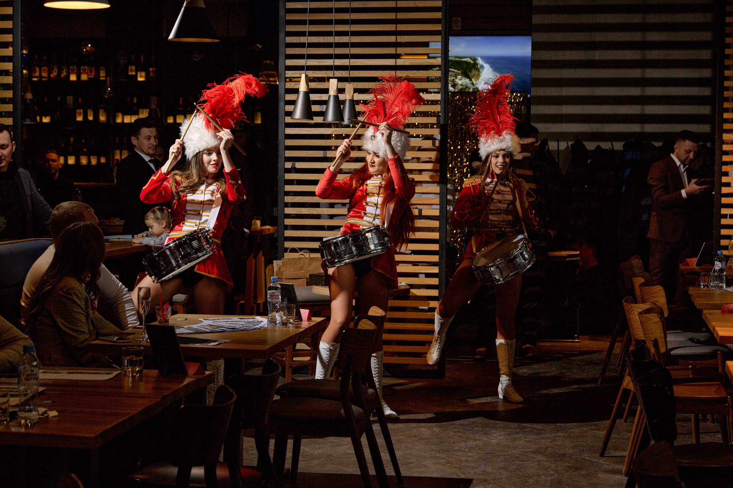 Быстрые встречи свадебных ведущих. Свадебный и семейный фотограф в Минске и Минской области