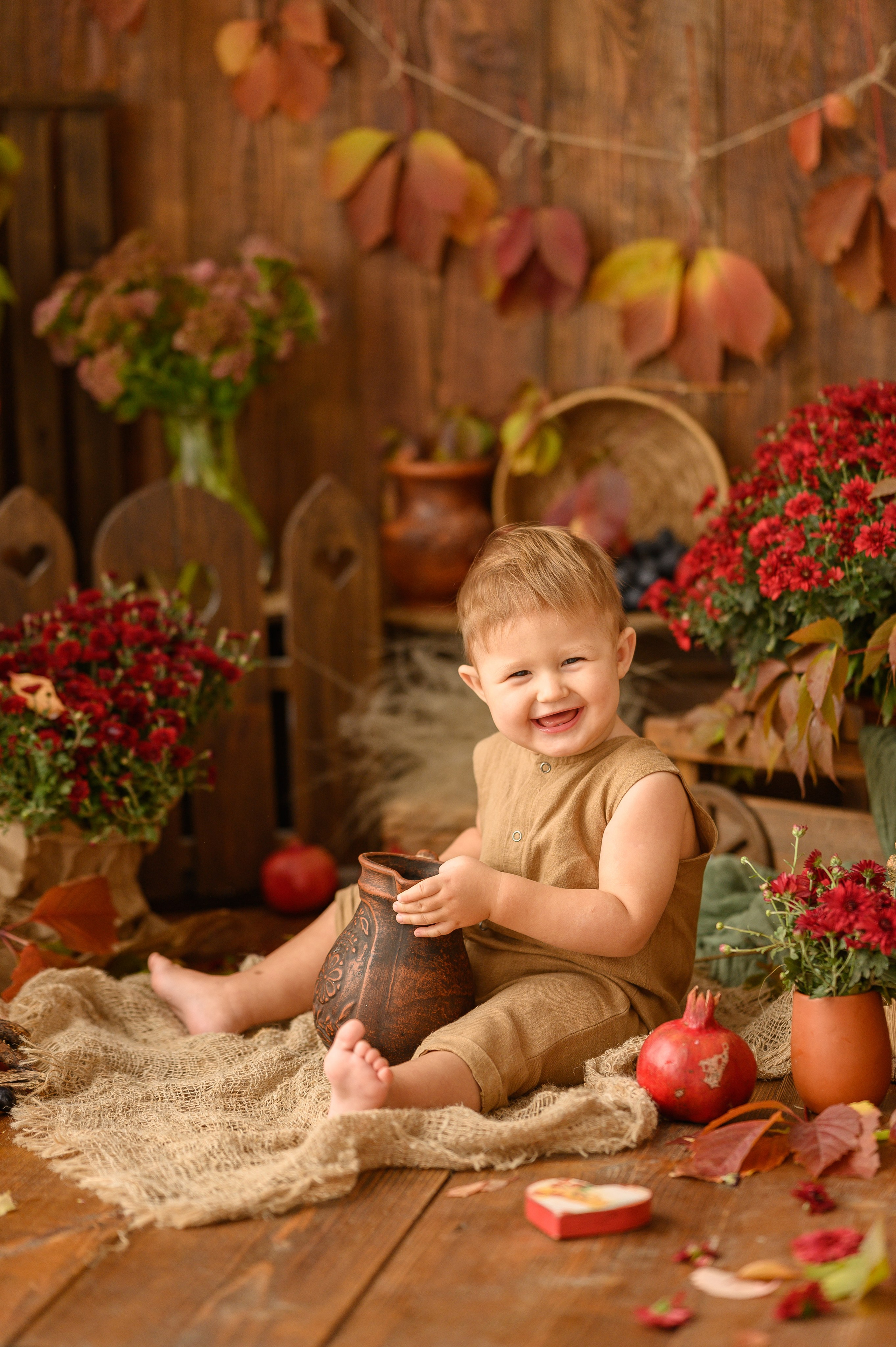 Коля и гранаты-виноград. Детский и семейный фотограф Ирина Гладких