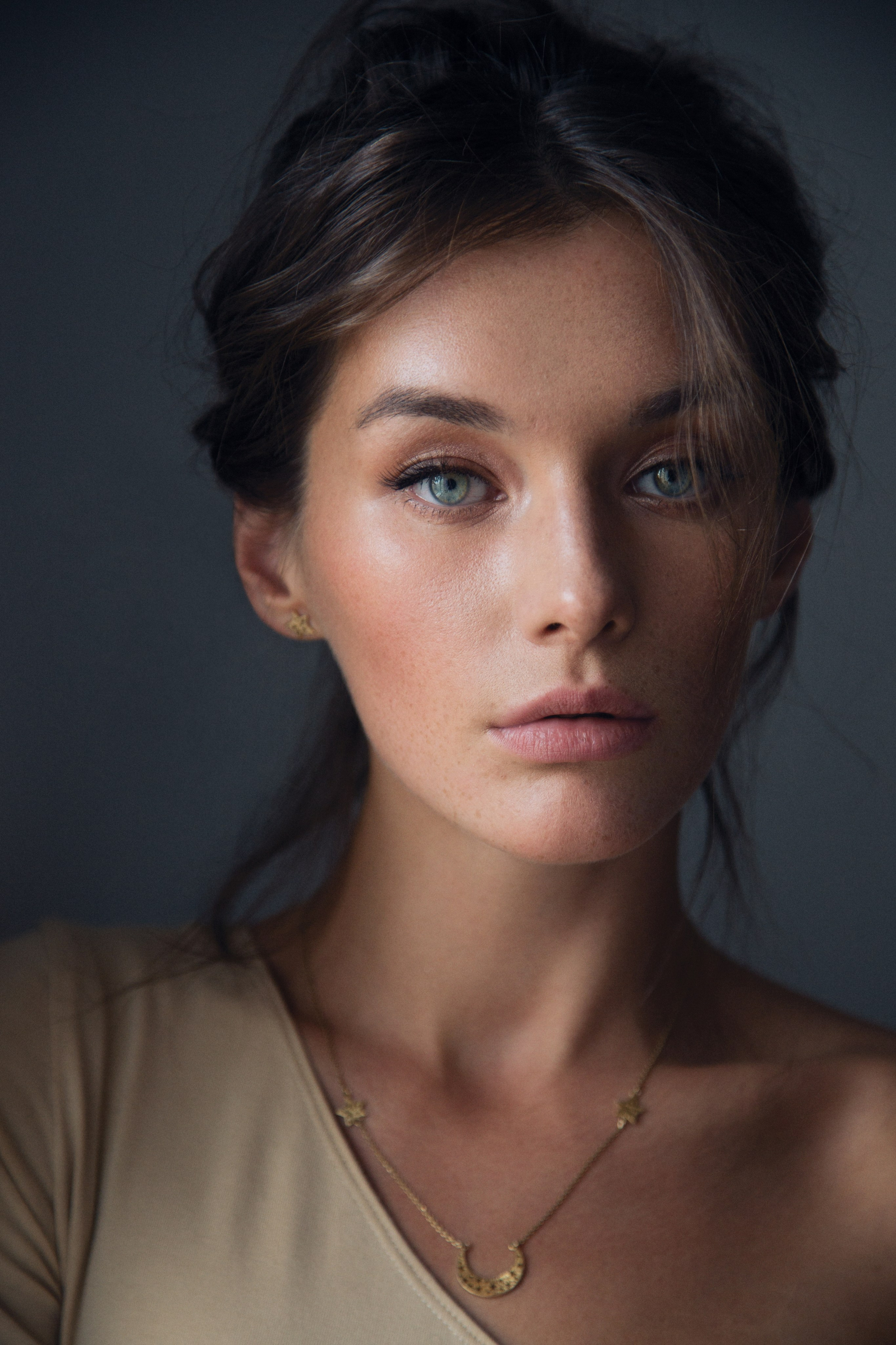 Главная. Портретный фотограф в Москве Lelya Martian