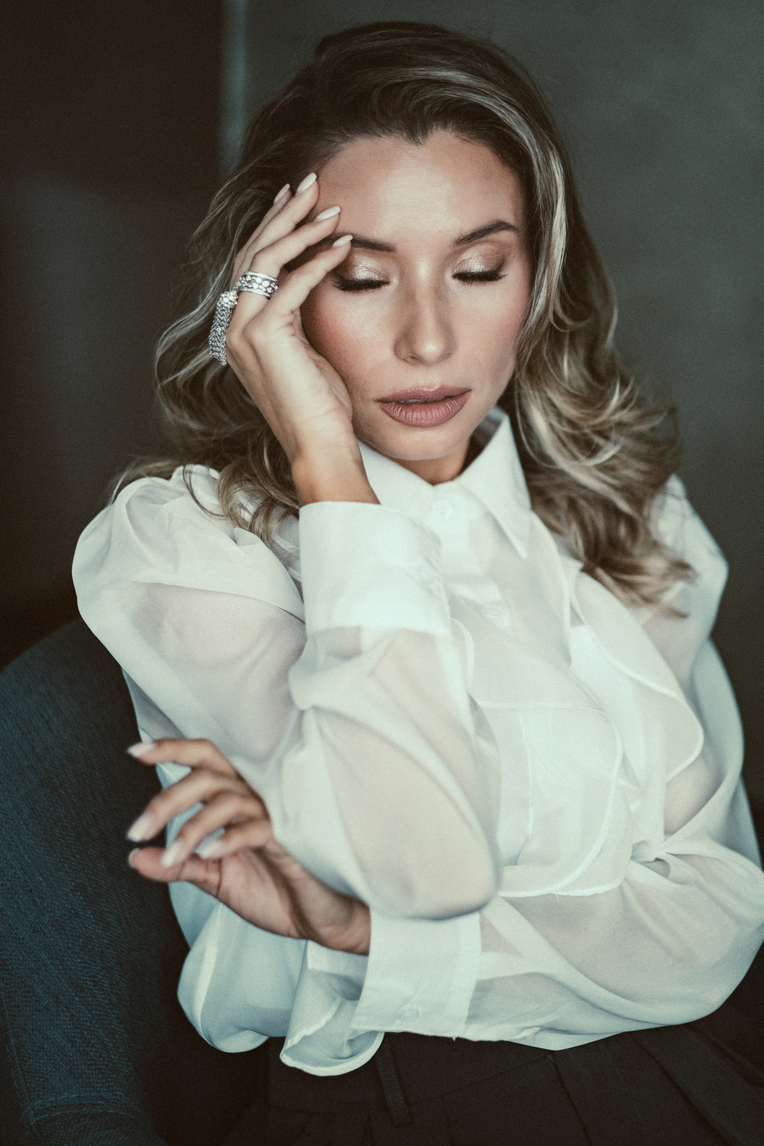 Фотограф Михаил Гуляев. Фотосессия в Новосибирске. Фотосессия в студии.