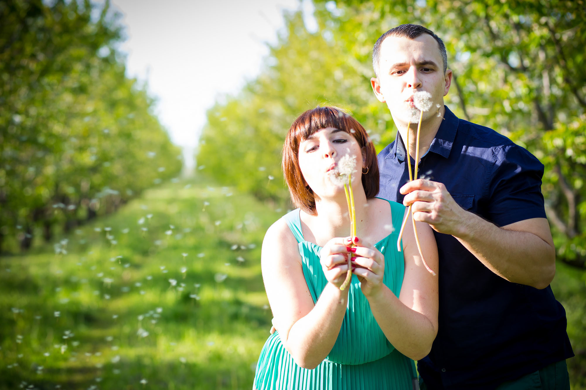 Семейная весенняя фотосессия в цветущих садах. Свадебный фотограф Краснодар, Сочи, Геленджик, Анапа, Ростов